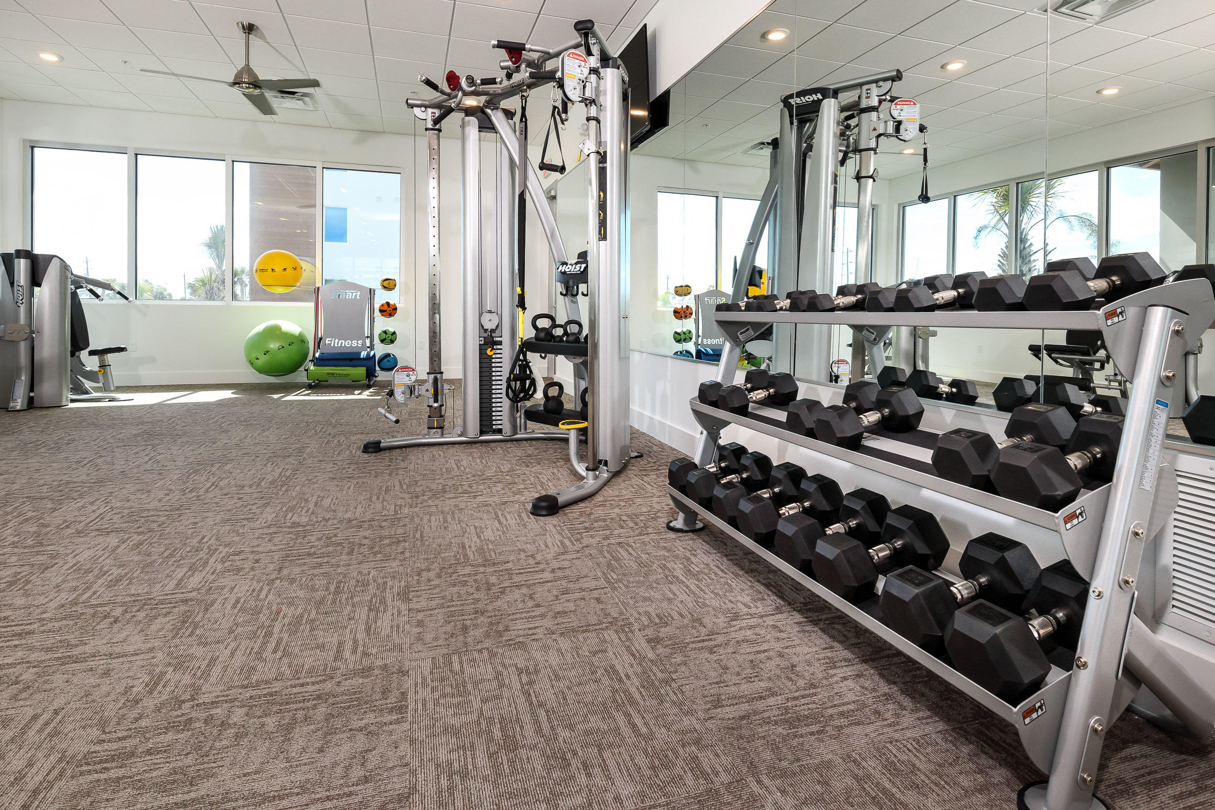 BLU CONDOMINIUM - Residential