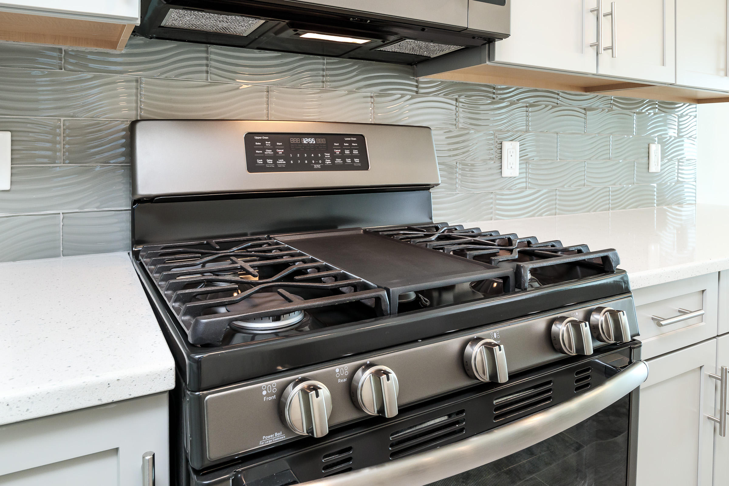 BLU CONDOMINIUM - Residential