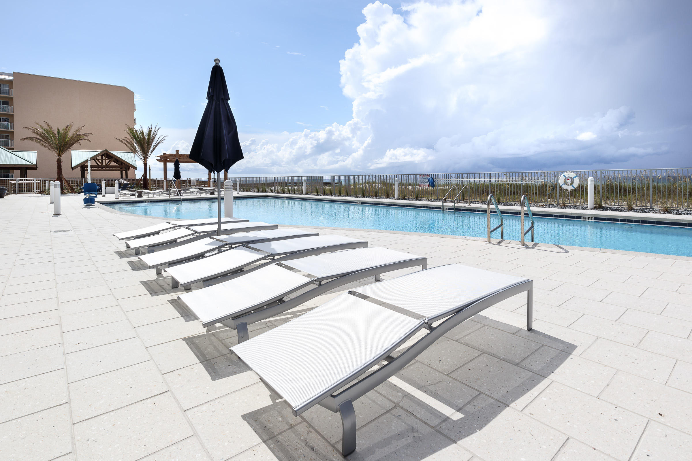 BLU CONDOMINIUM - Residential