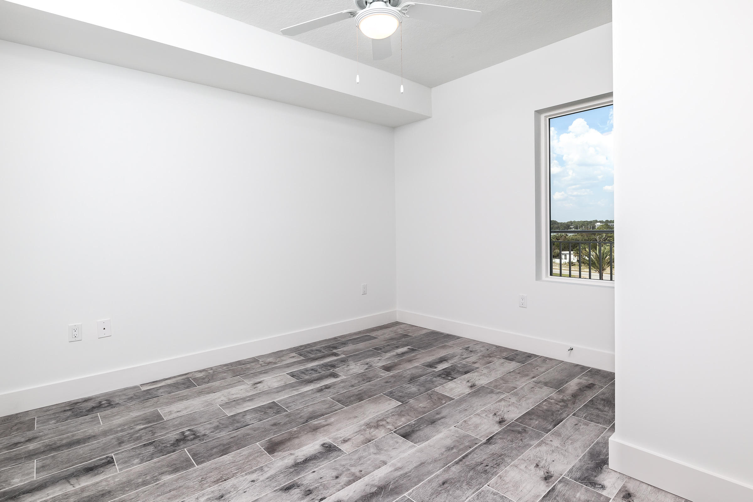 BLU CONDOMINIUM - Residential