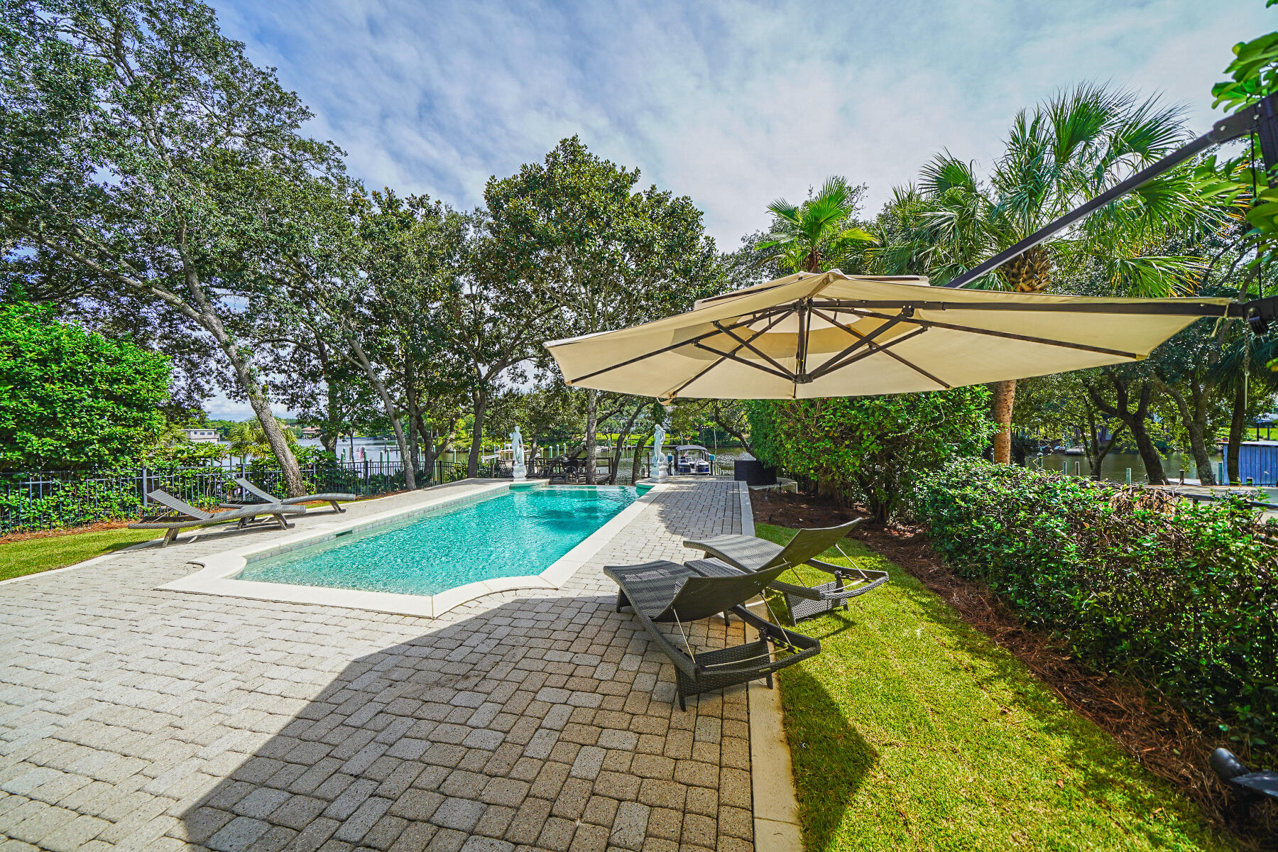 RESUB OF KELLYS ADD TO DESTIN - Residential