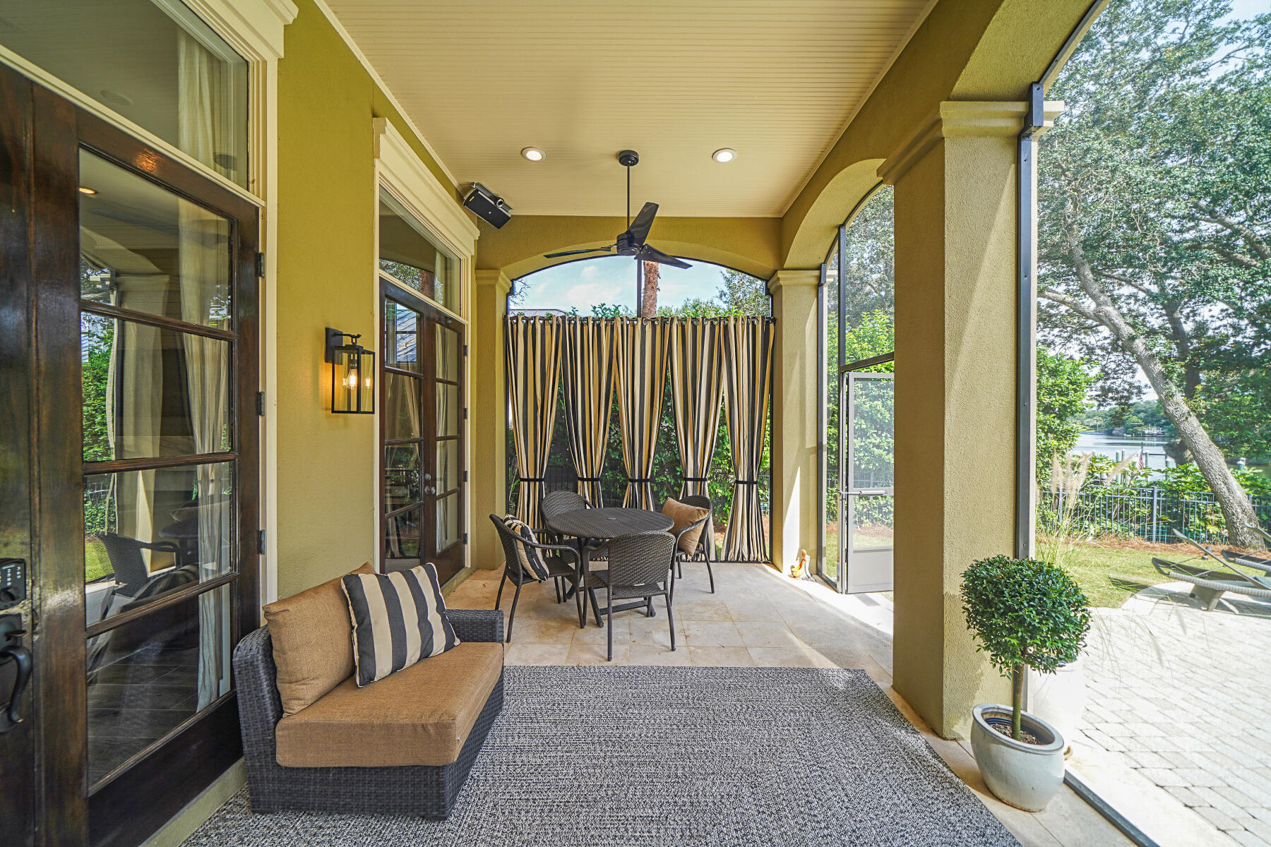 RESUB OF KELLYS ADD TO DESTIN - Residential