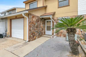 RENOVATED, 4 BEDROOM, DESTIN TOWNHOME, UNDER $310K! This must see townhome, in the heart of Destin, is just a short walk to Destin's world famous harbor district! Let's be honest, this place is seconds away from everything from school, entertainment, shopping and dining! To top it all off, this home overlooks and is attached to Destin's future linear park, where there is a proposed dog park, playgrounds, walking and workout areas. This home couldn't get any better!