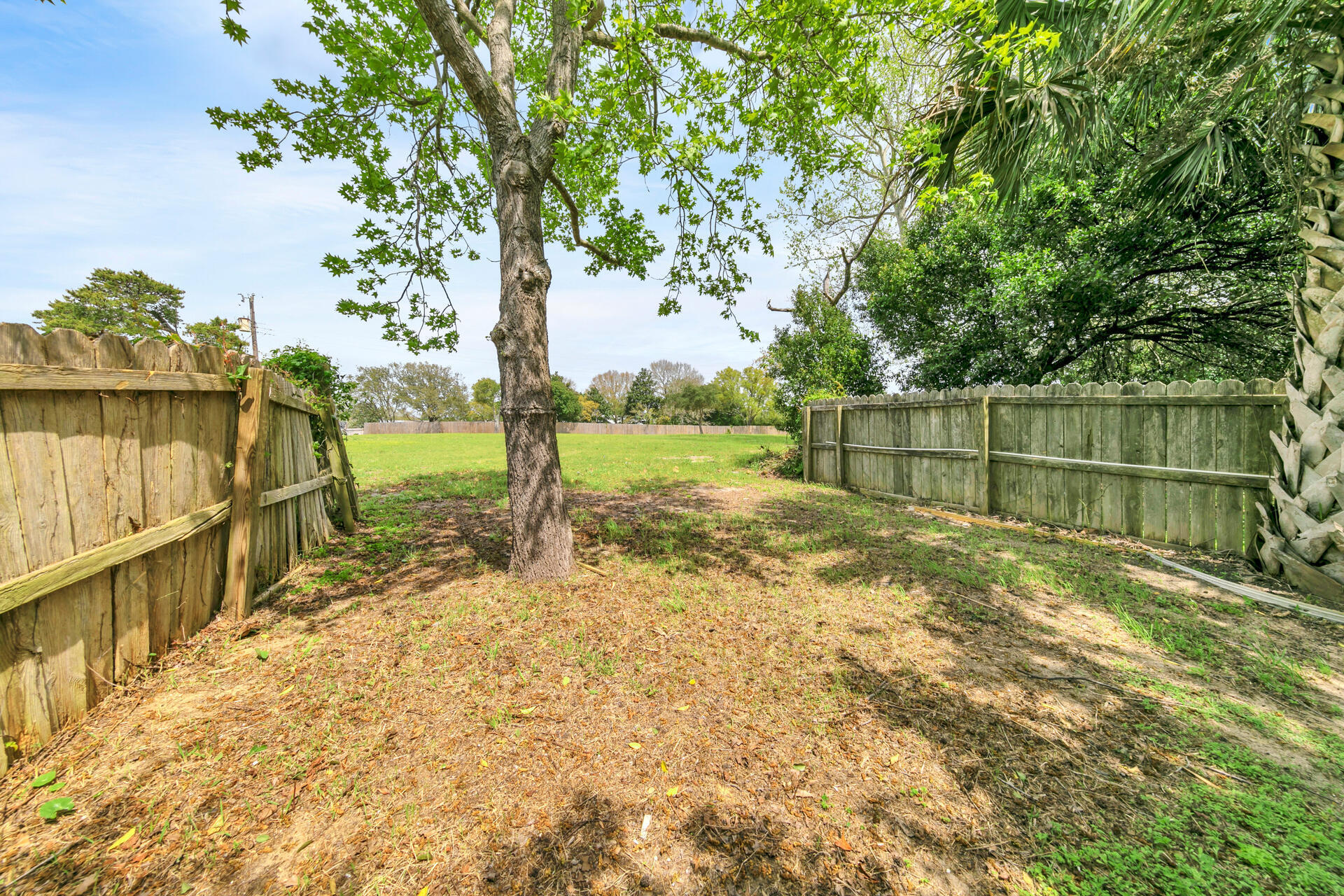 SANDALWOOD MANOR 1ST ADD - Residential