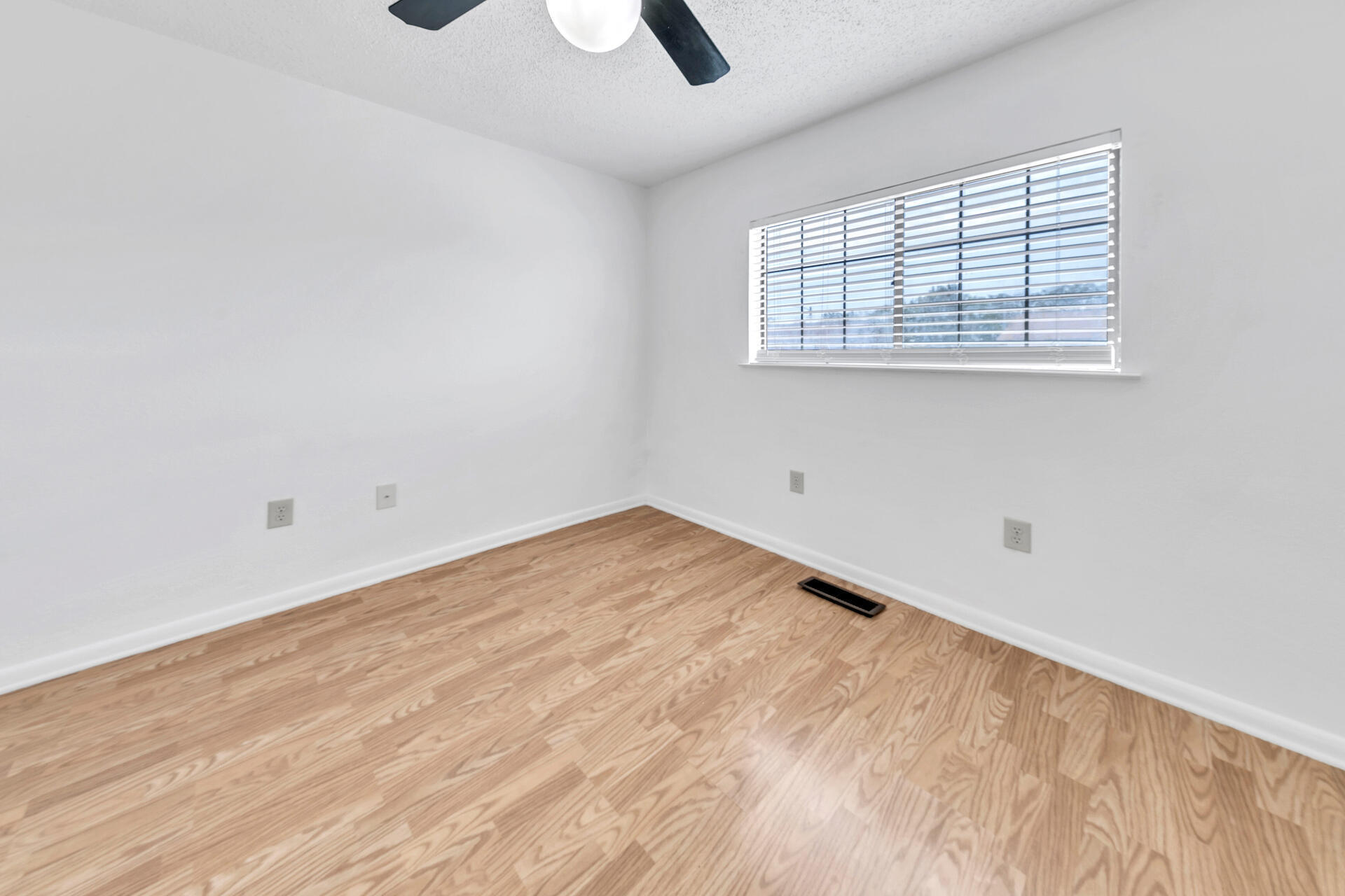 SANDALWOOD MANOR 1ST ADD - Residential