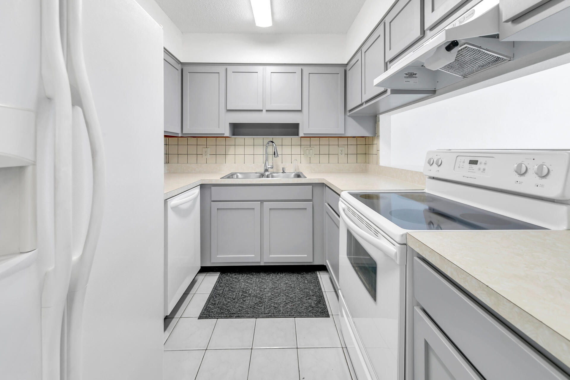 SANDALWOOD MANOR 1ST ADD - Residential