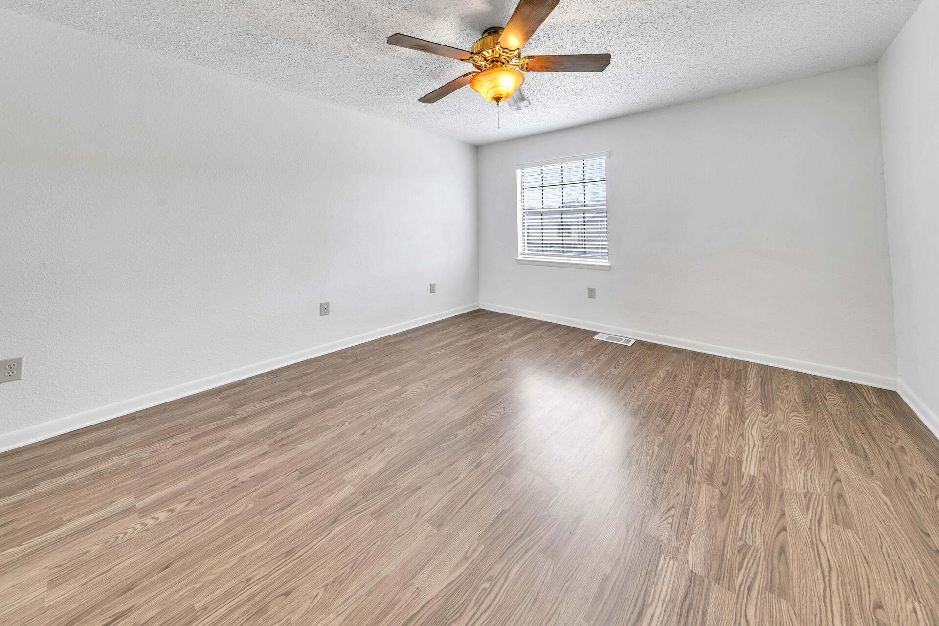 SANDALWOOD MANOR 1ST ADD - Residential