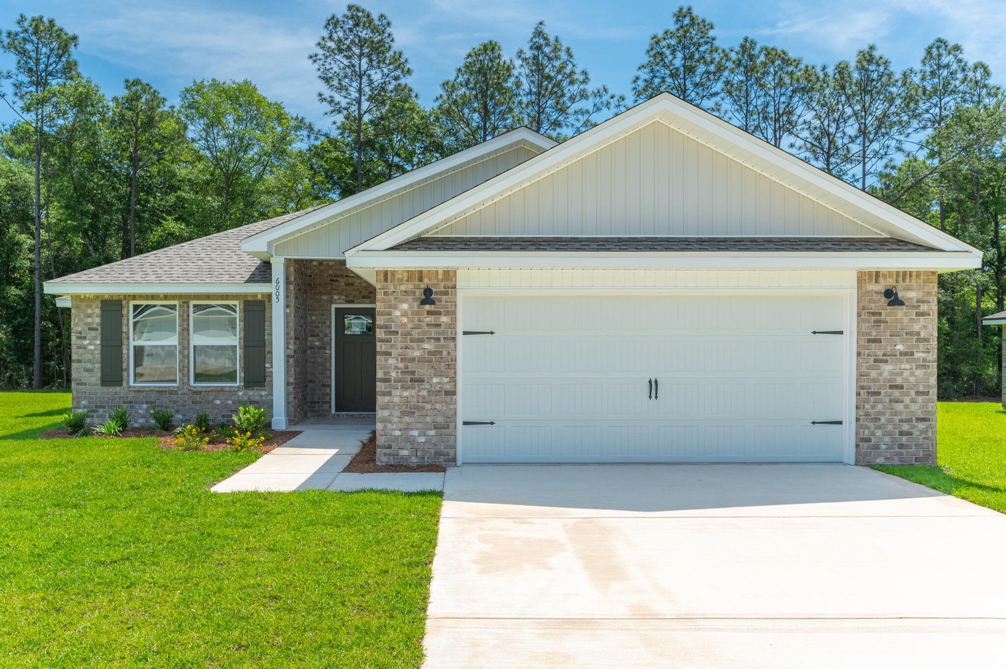 'JACKSON' IN 'OAK HOLLOW' Our brand new 1382 Jackson Plan more than ever boasts flexibility, functionality and efficiency and with all the quality expectations! Oak Hollow is also our brand-new SINGLE STREET subdivision of ENTIRELY LEVEL lots, with NO HOA fees. Features include luxury vinyl plank flooring in common areas, large work island w/bar seating in kitchen, cozy dining nook, quartz or granite countertops, white shaker style cabinets, double vanities/linen/walk-in closet in owner's bath. Covered rear porch for relaxing in the evenings. Photos of similar home, interior/exterior colors will vary. Seller will contribute up to $13,000 towards buyers closing costs and/or prepaids and/or rate buydown - UNTIL JUNE 13 - restrictions apply.