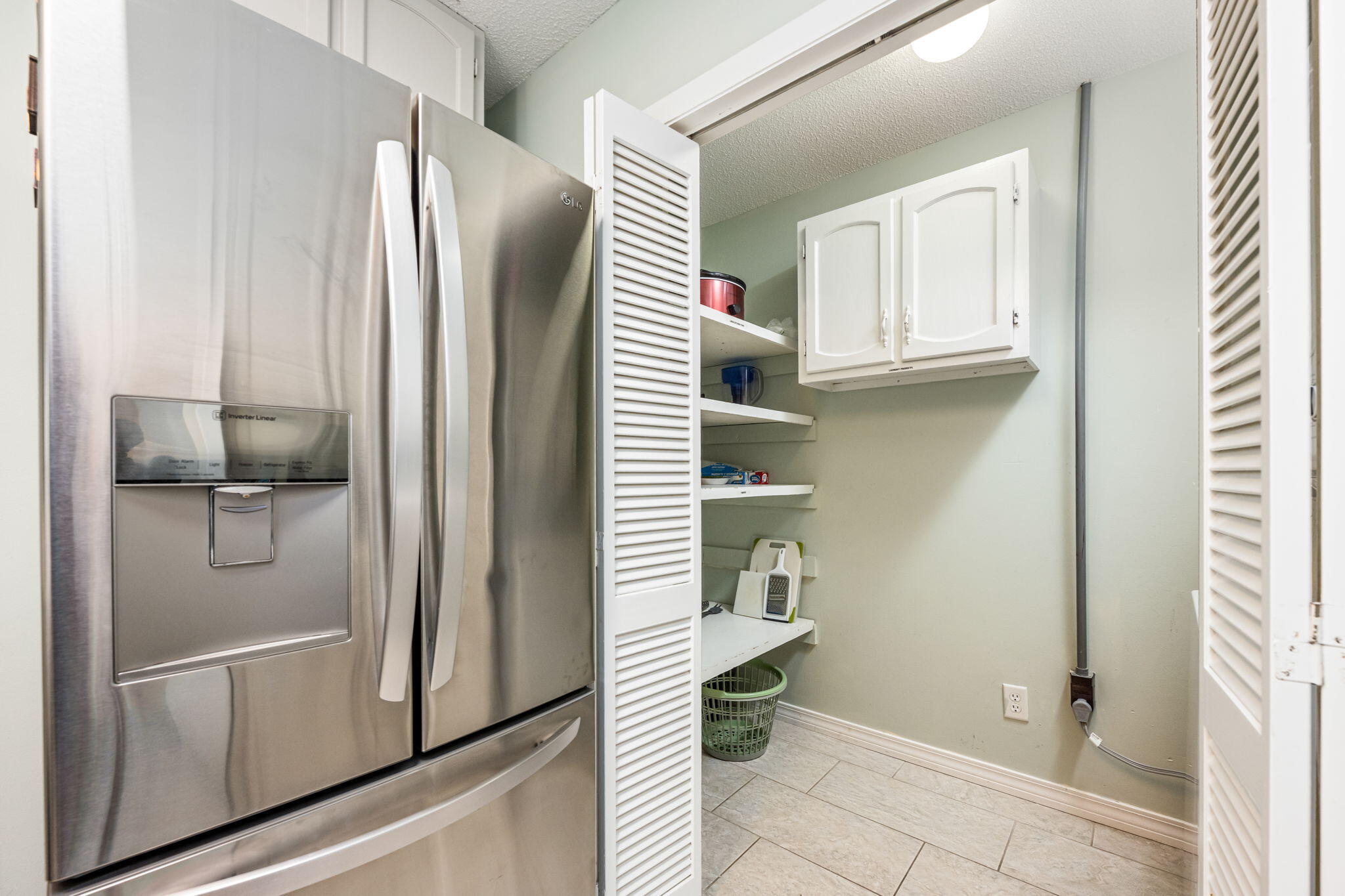 BEACHVIEW CONDOMINIUM - Residential
