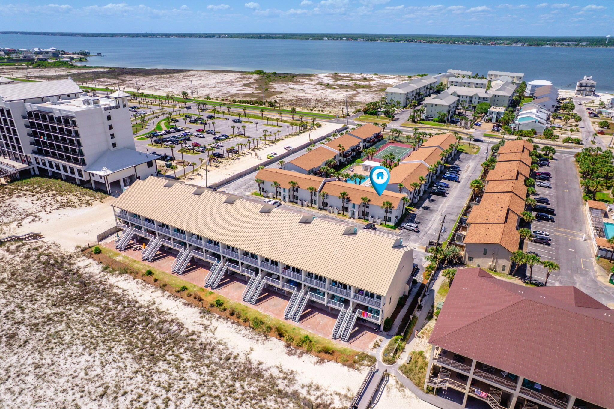 BEACHVIEW CONDOMINIUM - Residential