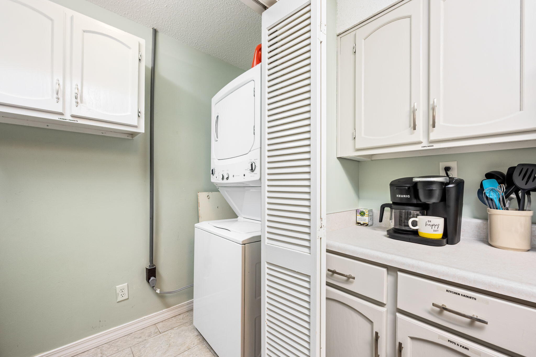 BEACHVIEW CONDOMINIUM - Residential