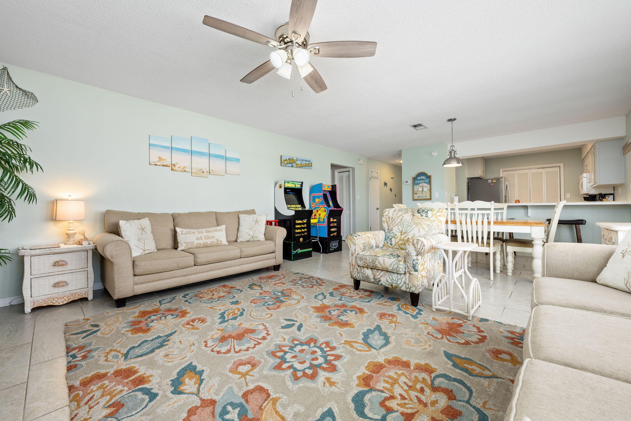 BEACHVIEW CONDOMINIUM - Residential