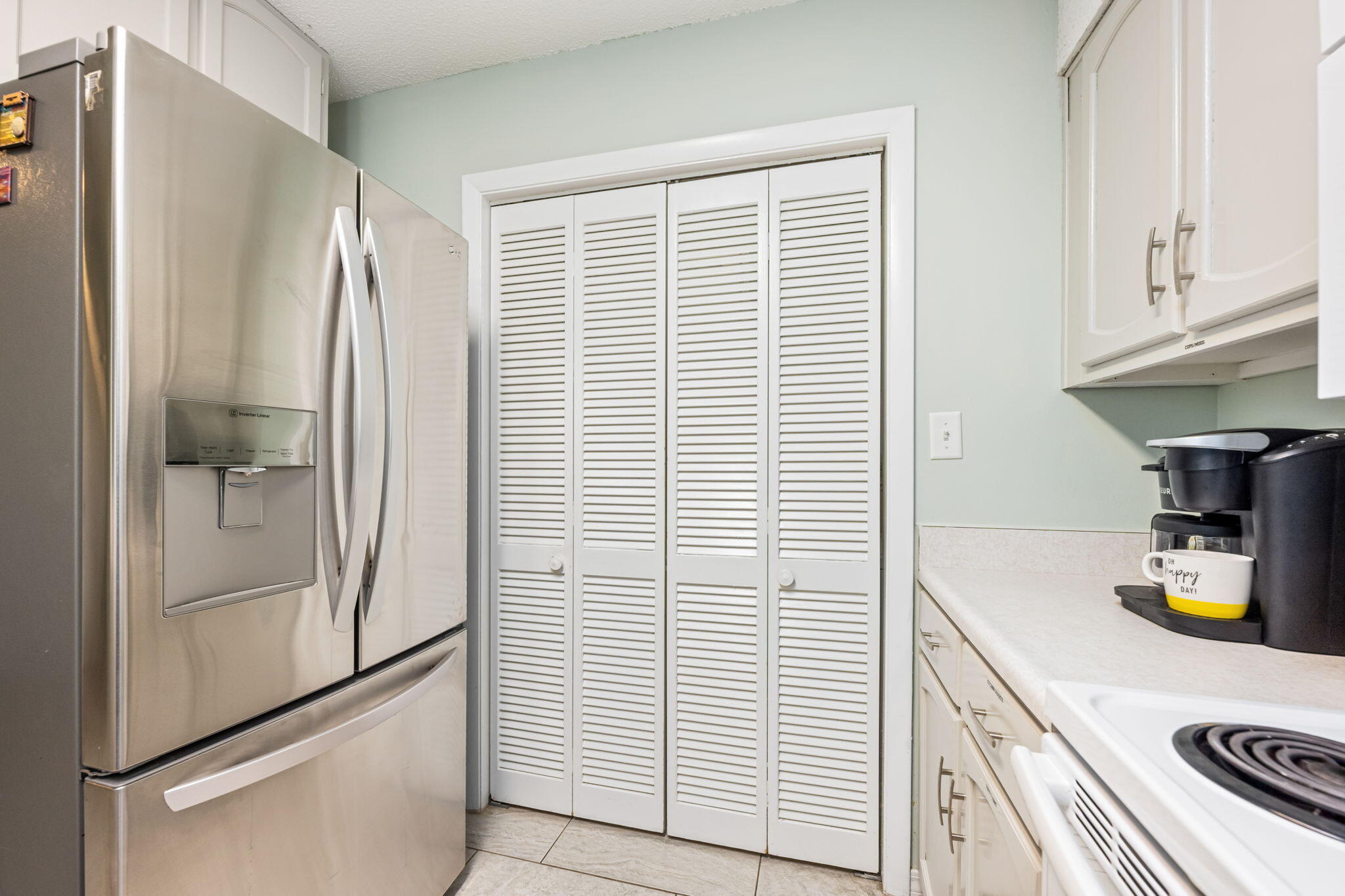 BEACHVIEW CONDOMINIUM - Residential