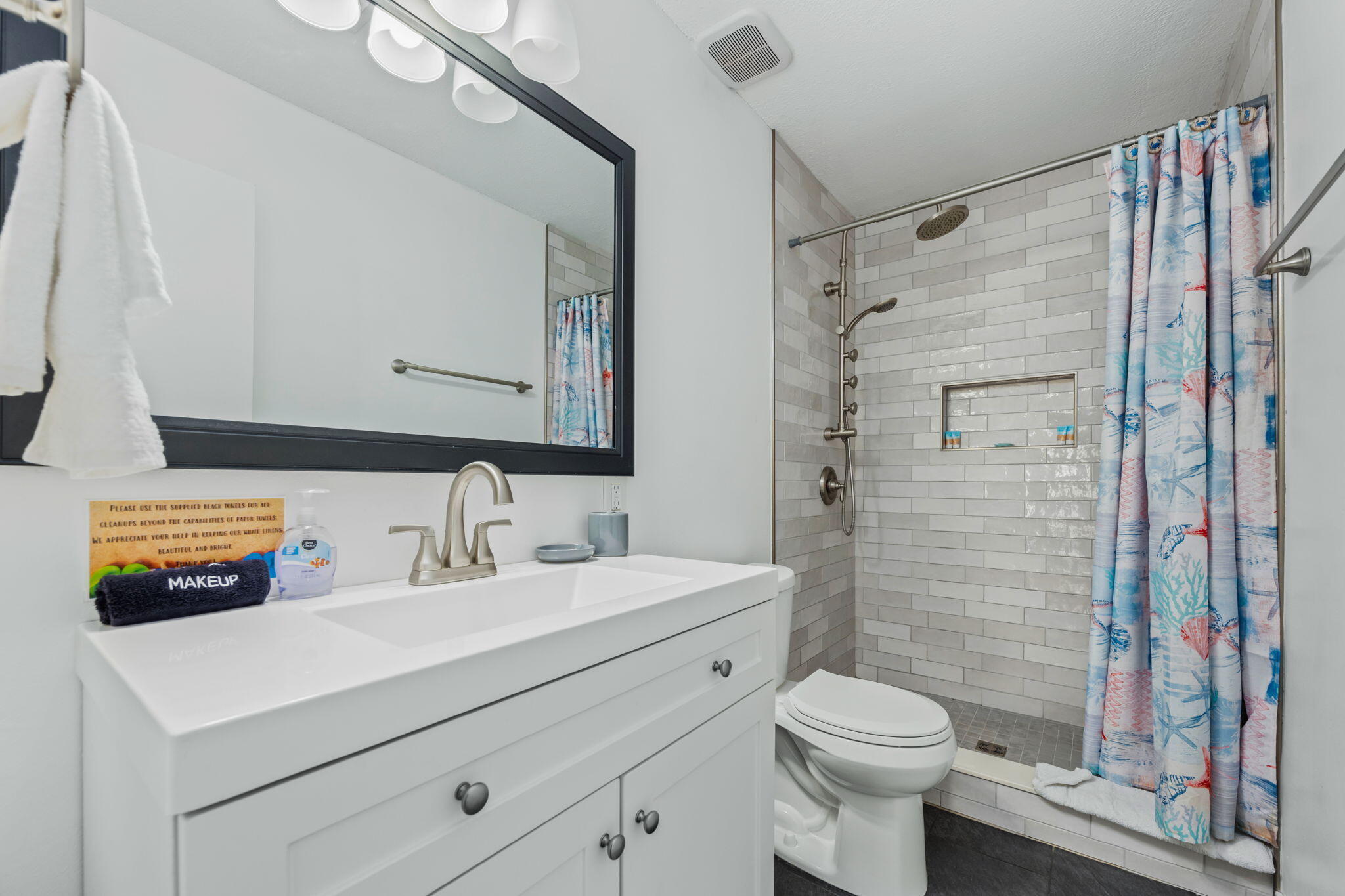 BEACHVIEW CONDOMINIUM - Residential