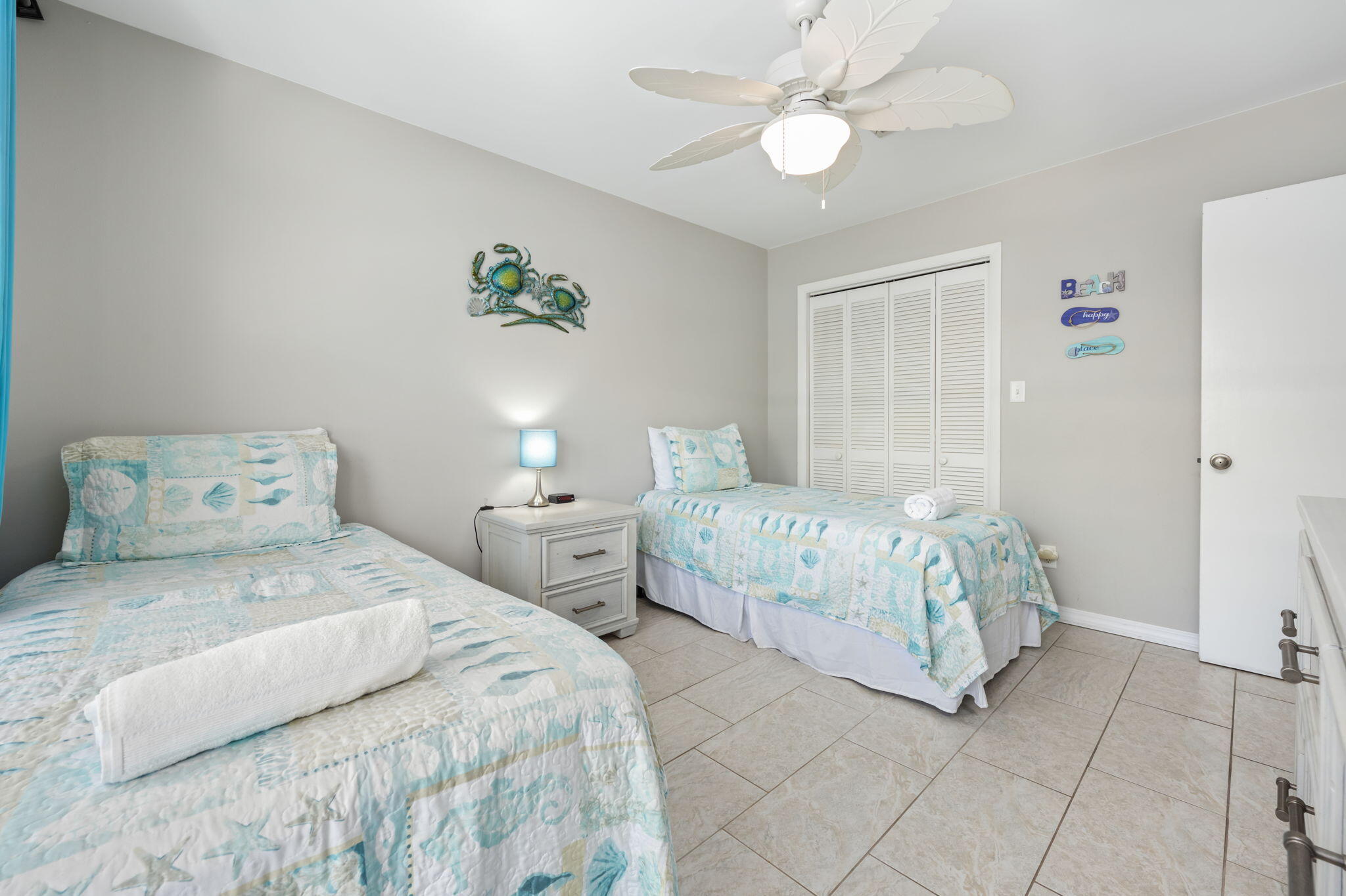 BEACHVIEW CONDOMINIUM - Residential