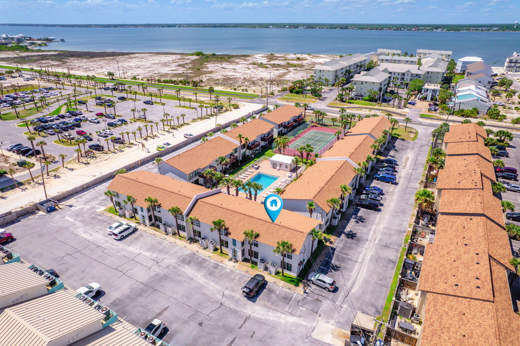 BEACHVIEW CONDOMINIUM - Residential