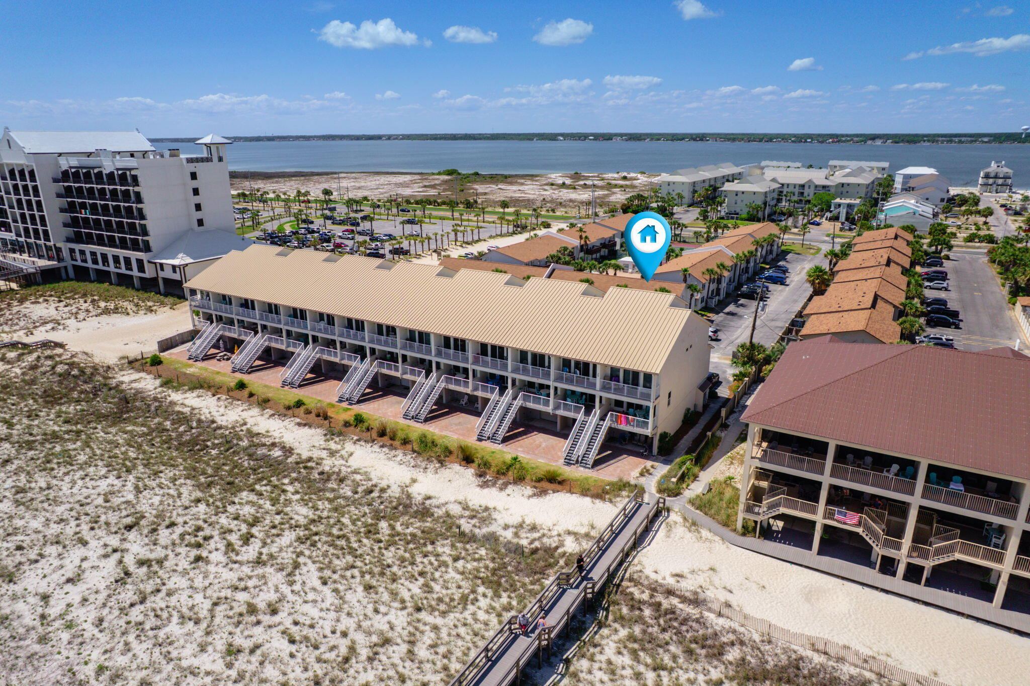 BEACHVIEW CONDOMINIUM - Residential