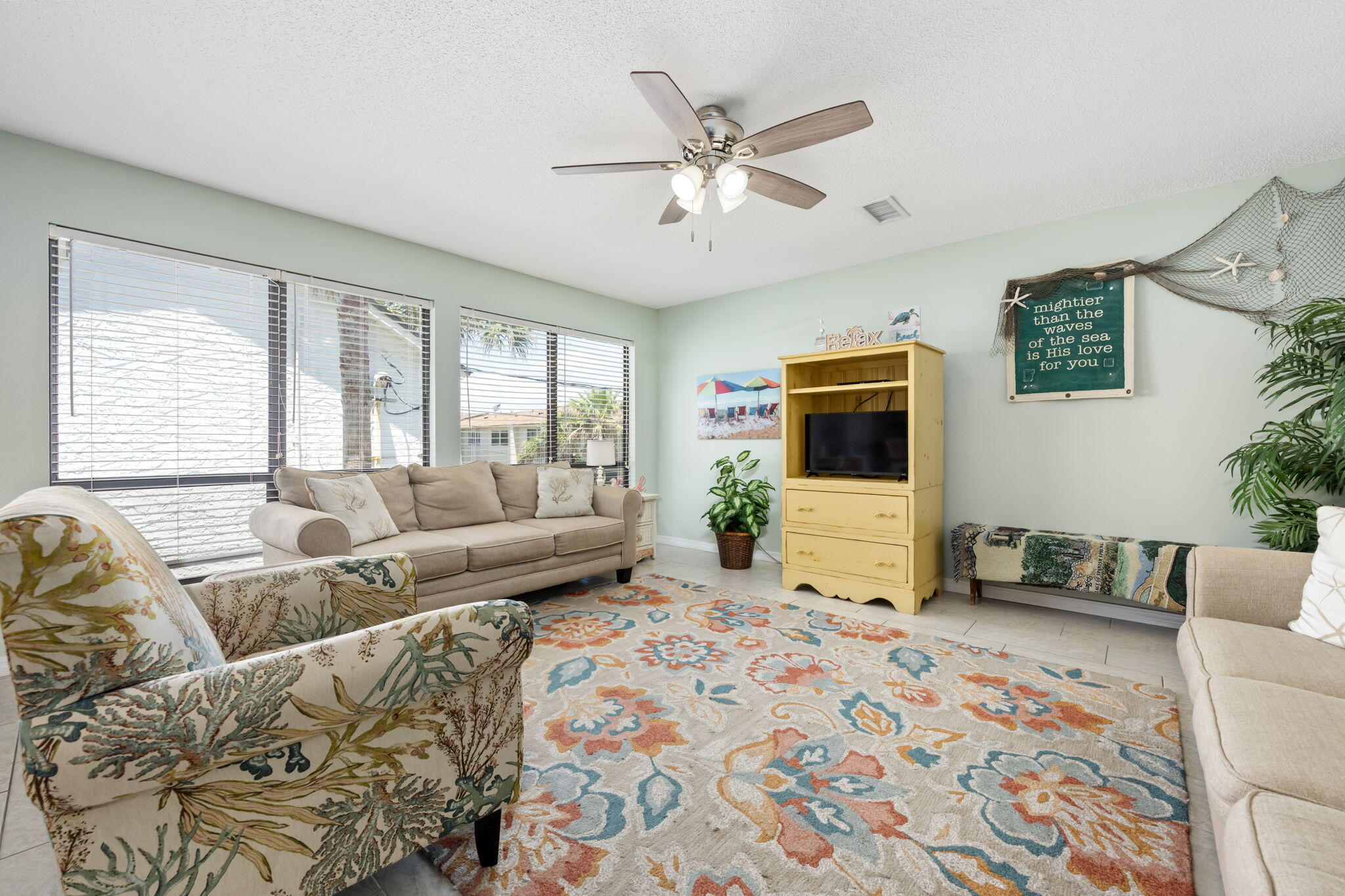 BEACHVIEW CONDOMINIUM - Residential