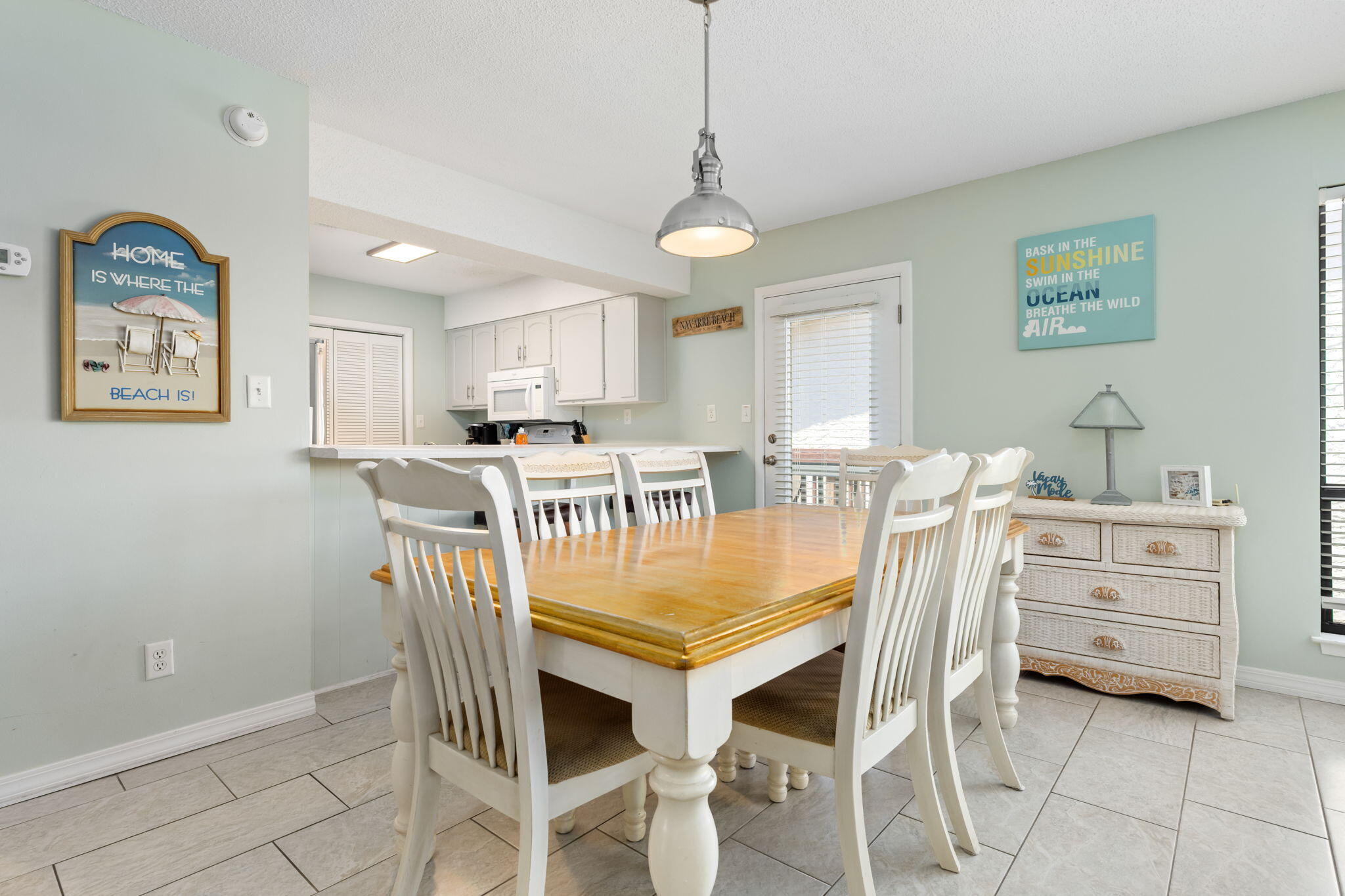 BEACHVIEW CONDOMINIUM - Residential