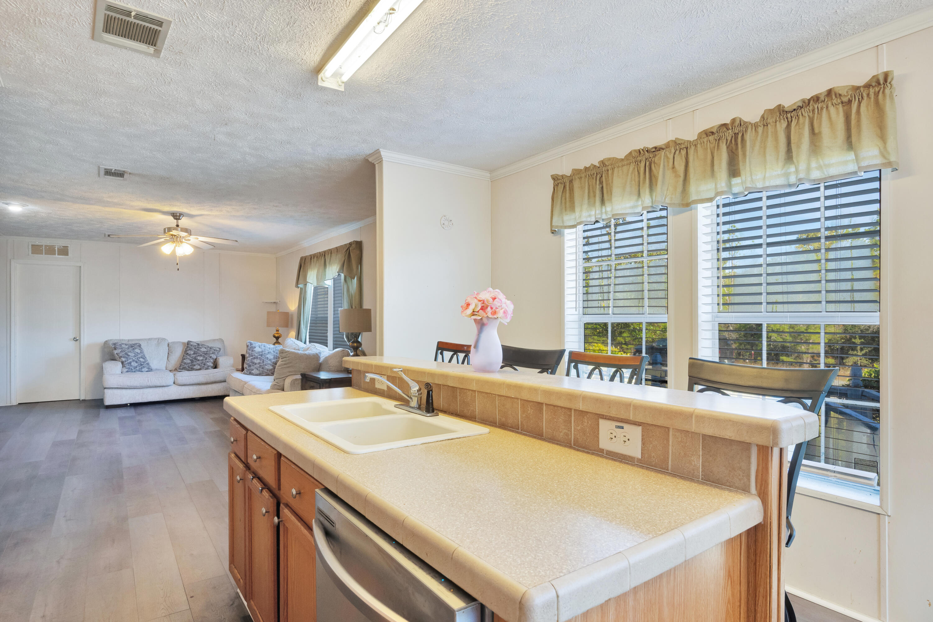 OAKWOOD HILLS - Residential