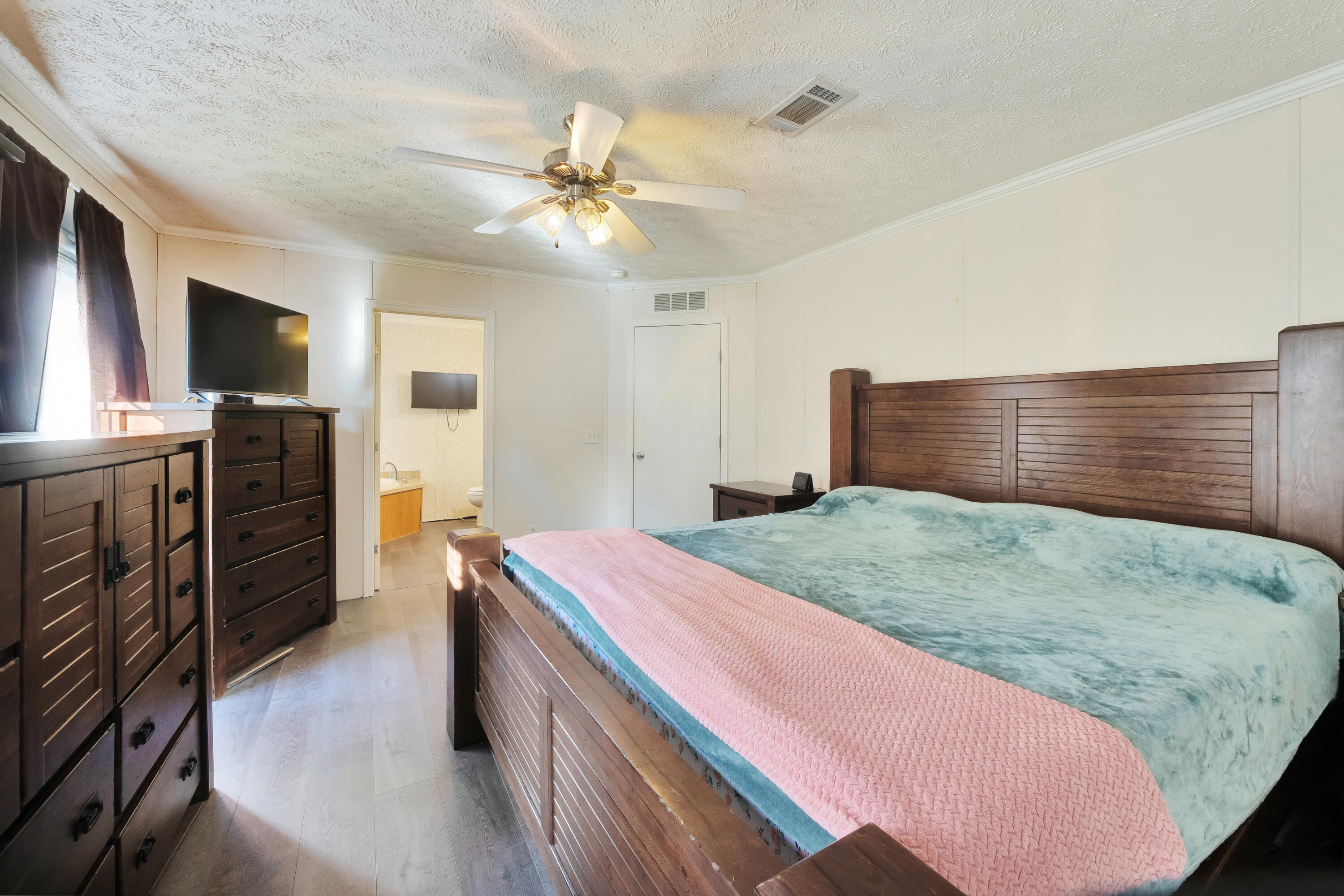 OAKWOOD HILLS - Residential