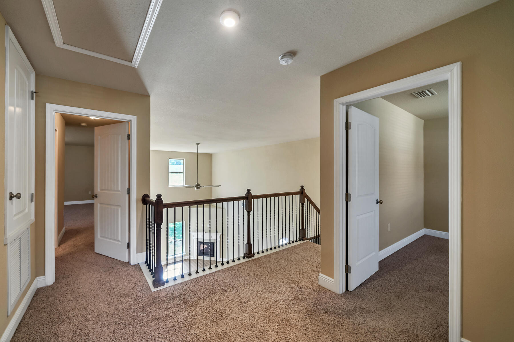 HAMMOCK BAY - WHISPERS - Residential