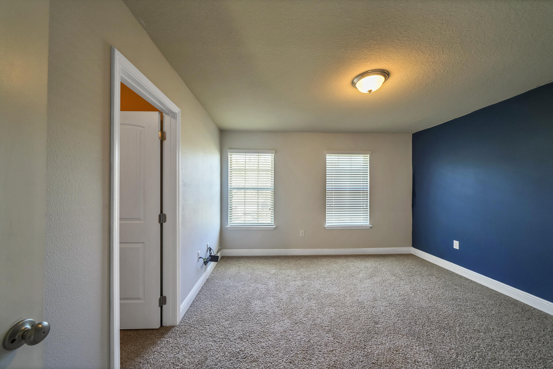 HAMMOCK BAY - WHISPERS - Residential