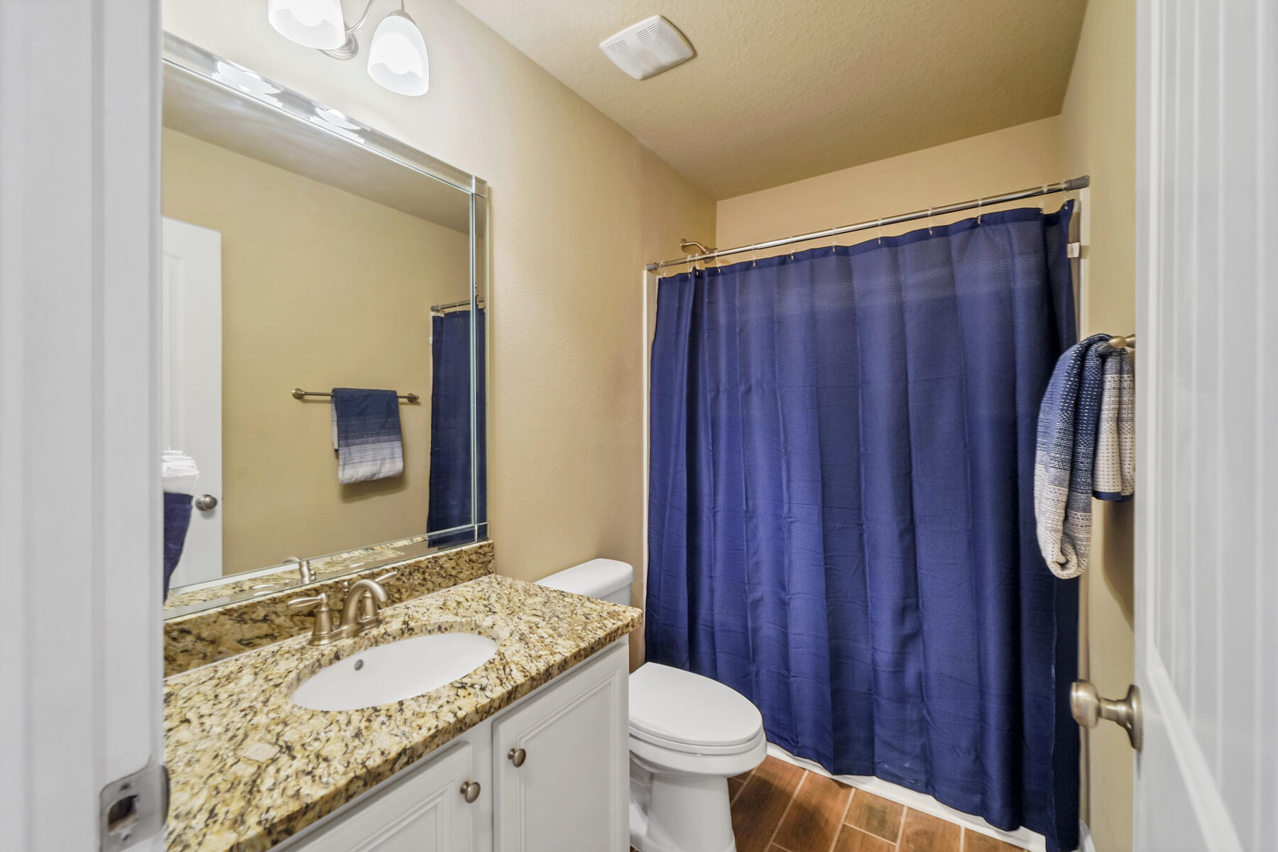 HAMMOCK BAY - WHISPERS - Residential