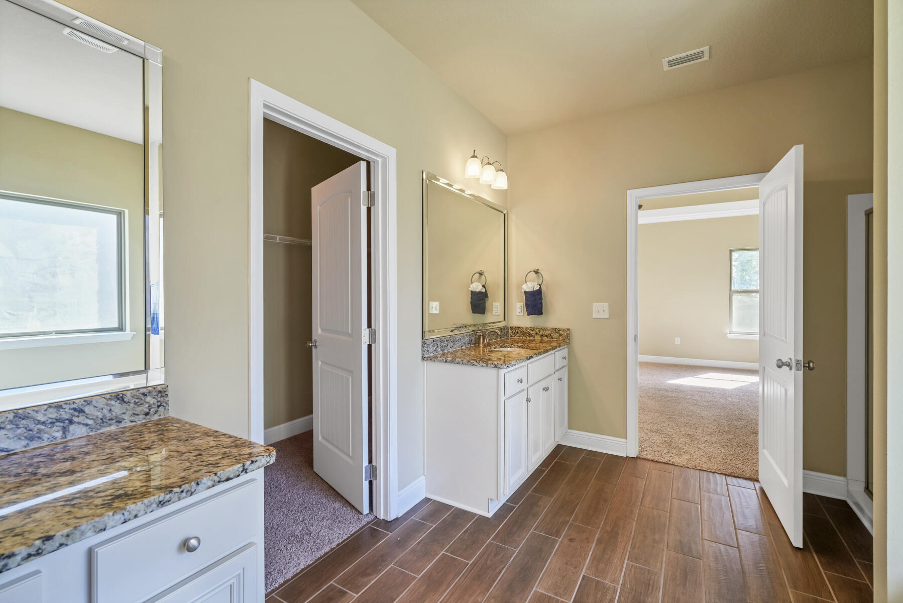 HAMMOCK BAY - WHISPERS - Residential