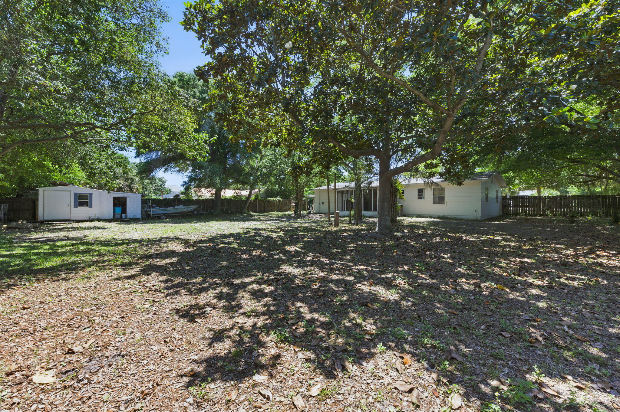 EASTWOOD - Residential