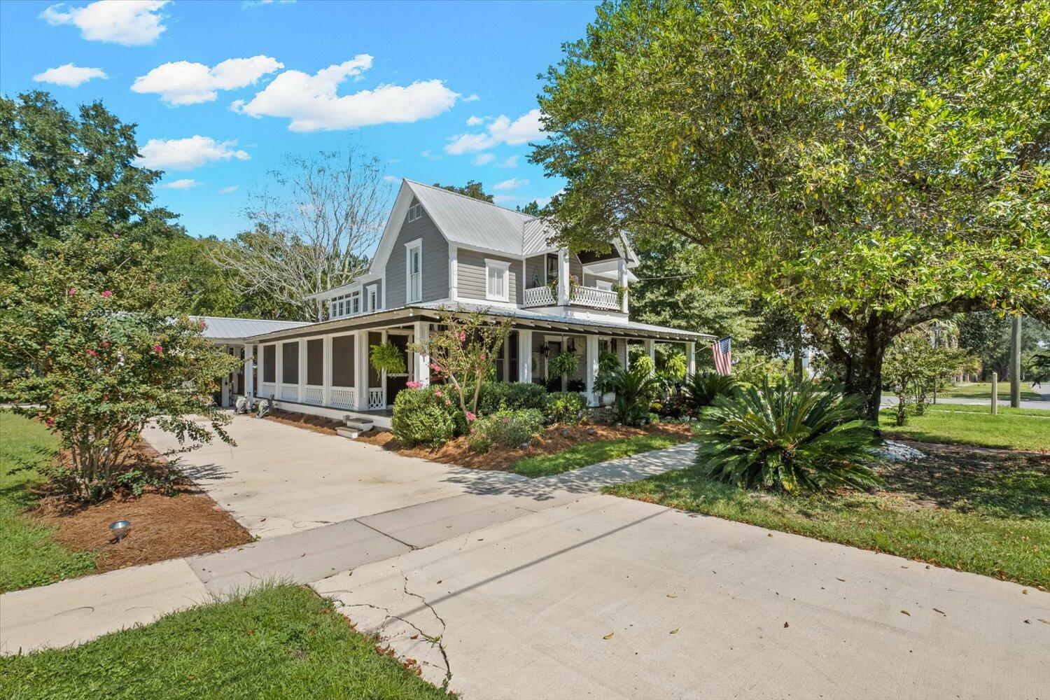 TOWN OF DEFUNIAK SPRINGS - Residential