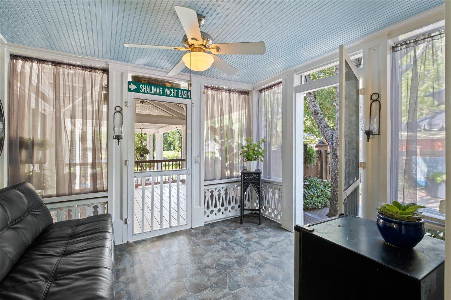 TOWN OF DEFUNIAK SPRINGS - Residential