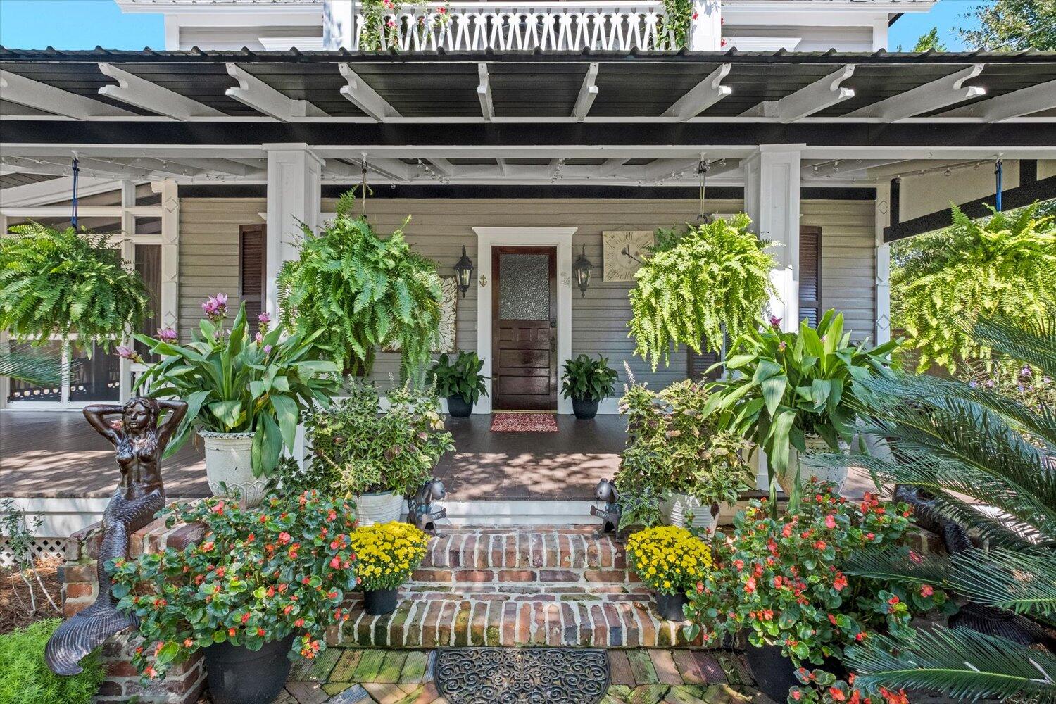 TOWN OF DEFUNIAK SPRINGS - Residential