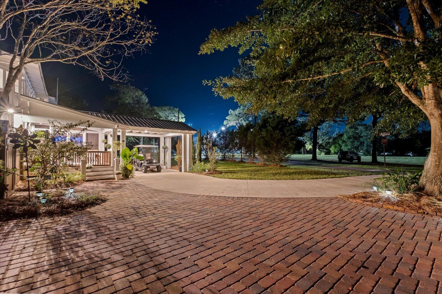 TOWN OF DEFUNIAK SPRINGS - Residential