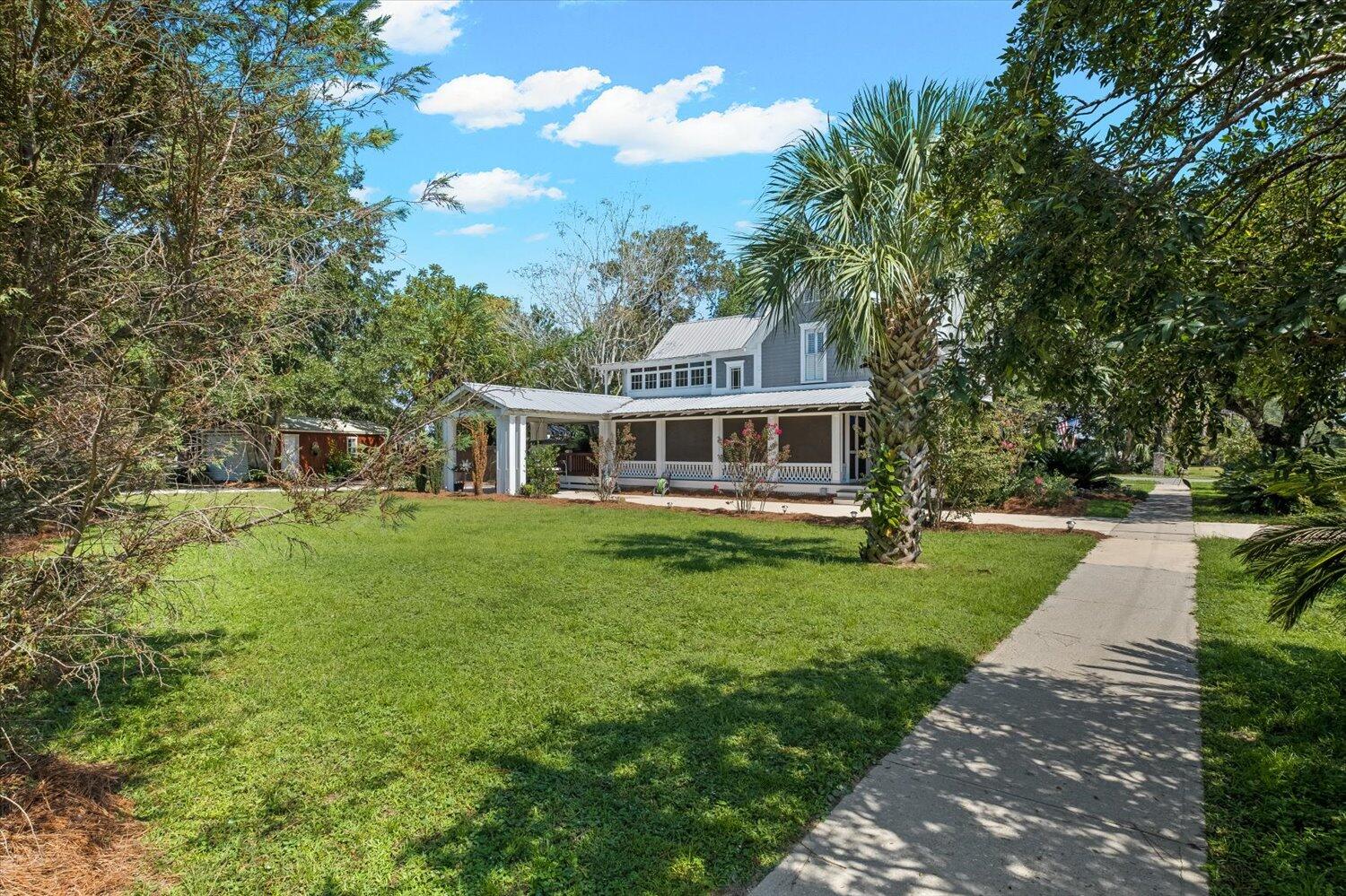 TOWN OF DEFUNIAK SPRINGS - Residential