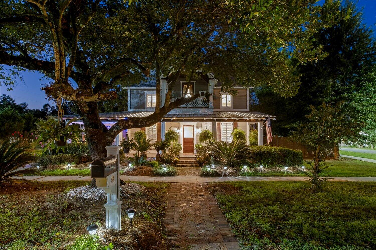 TOWN OF DEFUNIAK SPRINGS - Residential