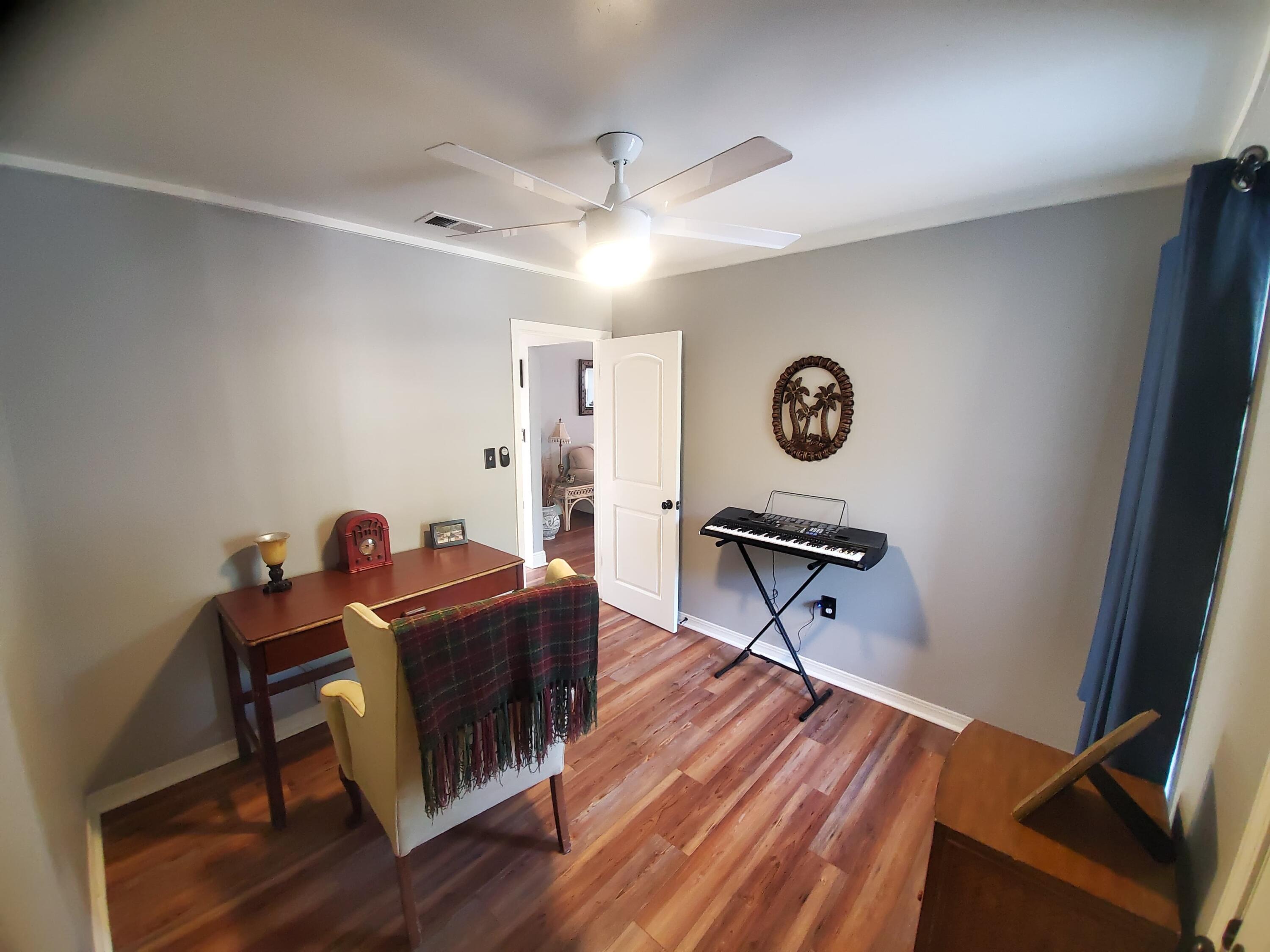 VALPARAISO PINECREST 6 - Residential