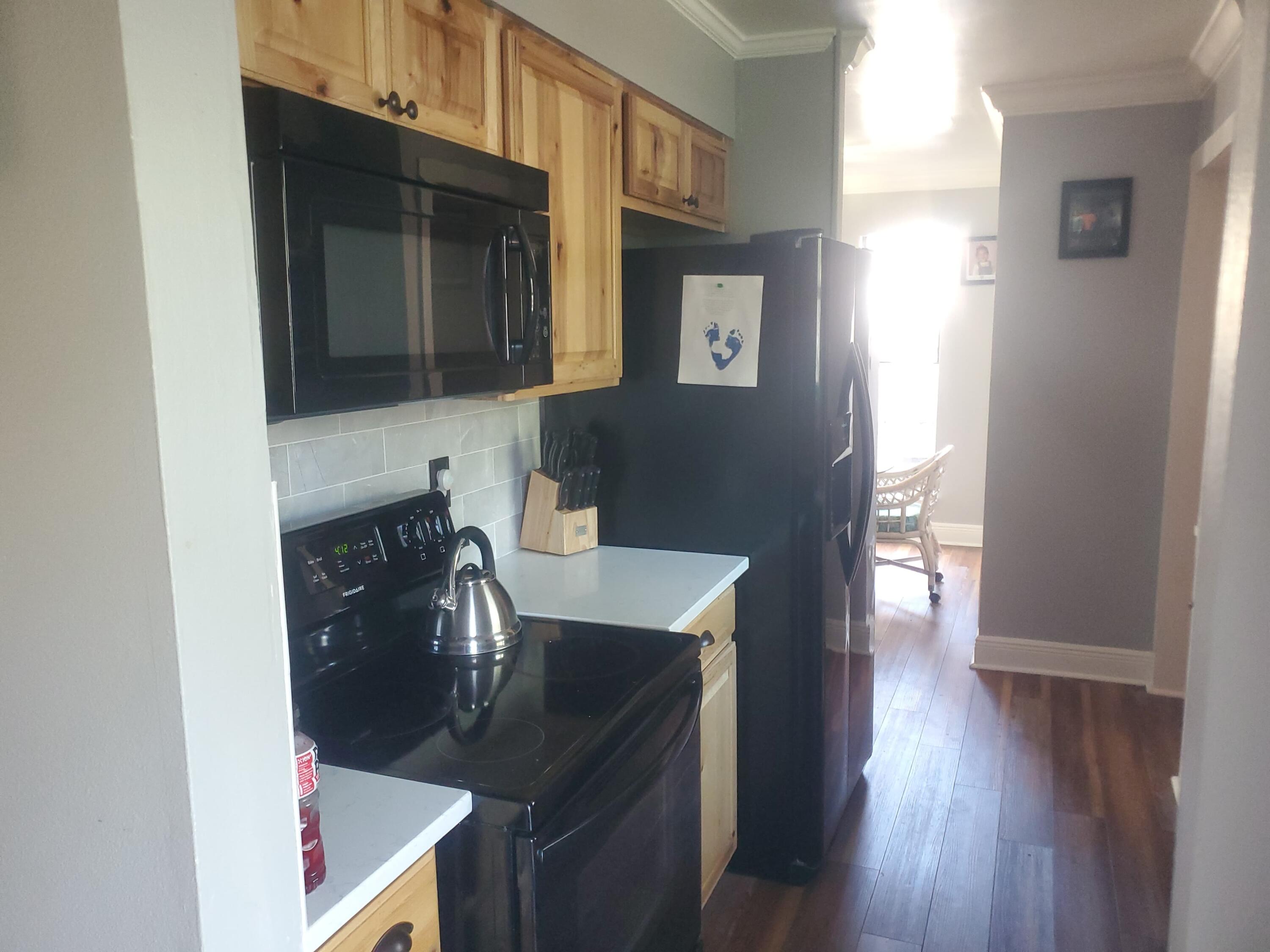 VALPARAISO PINECREST 6 - Residential