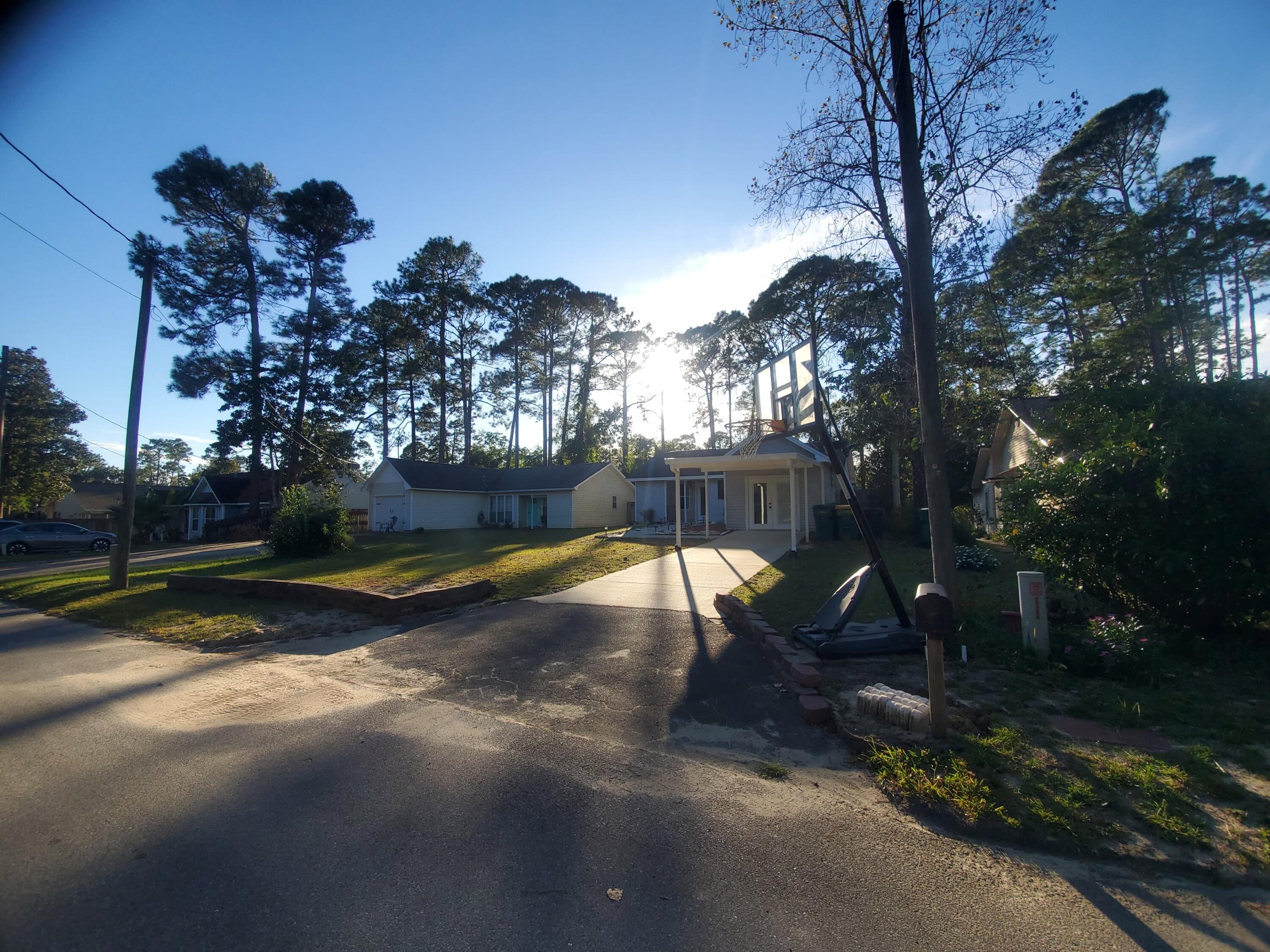 VALPARAISO PINECREST 6 - Residential