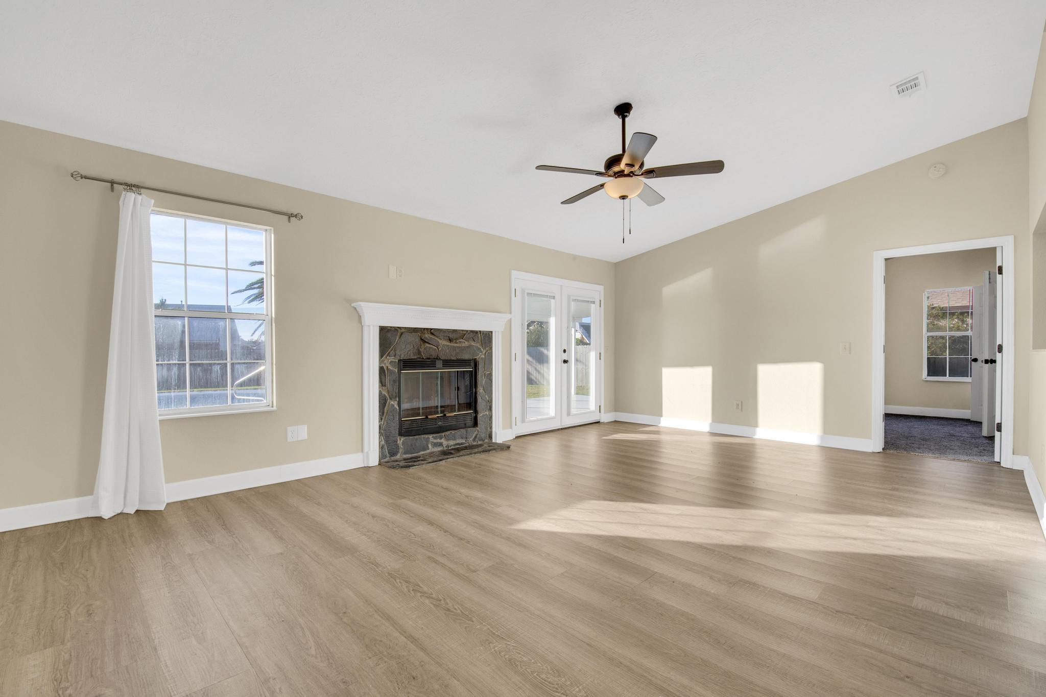 DERBY WOODS - Residential