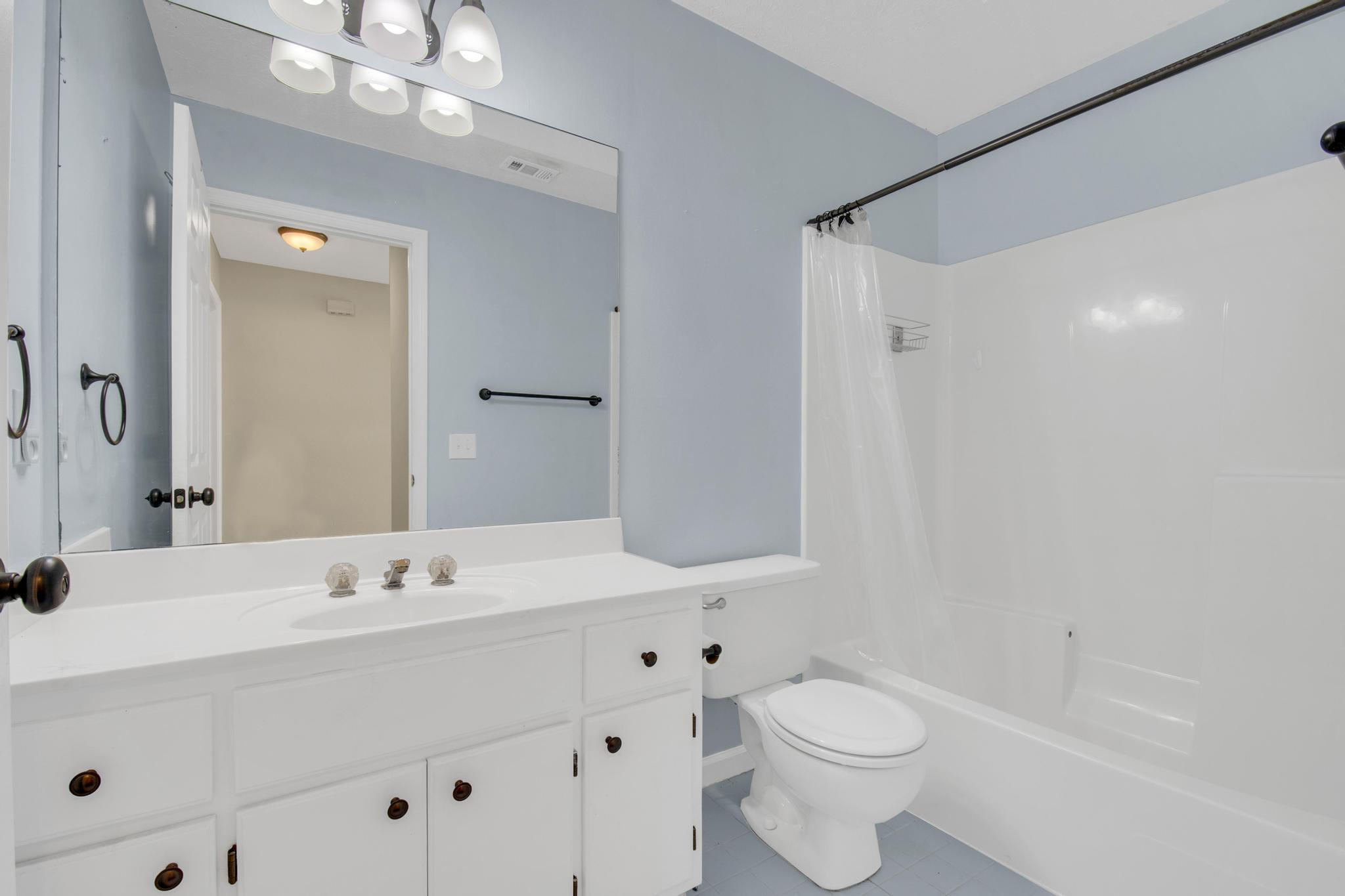 DERBY WOODS - Residential