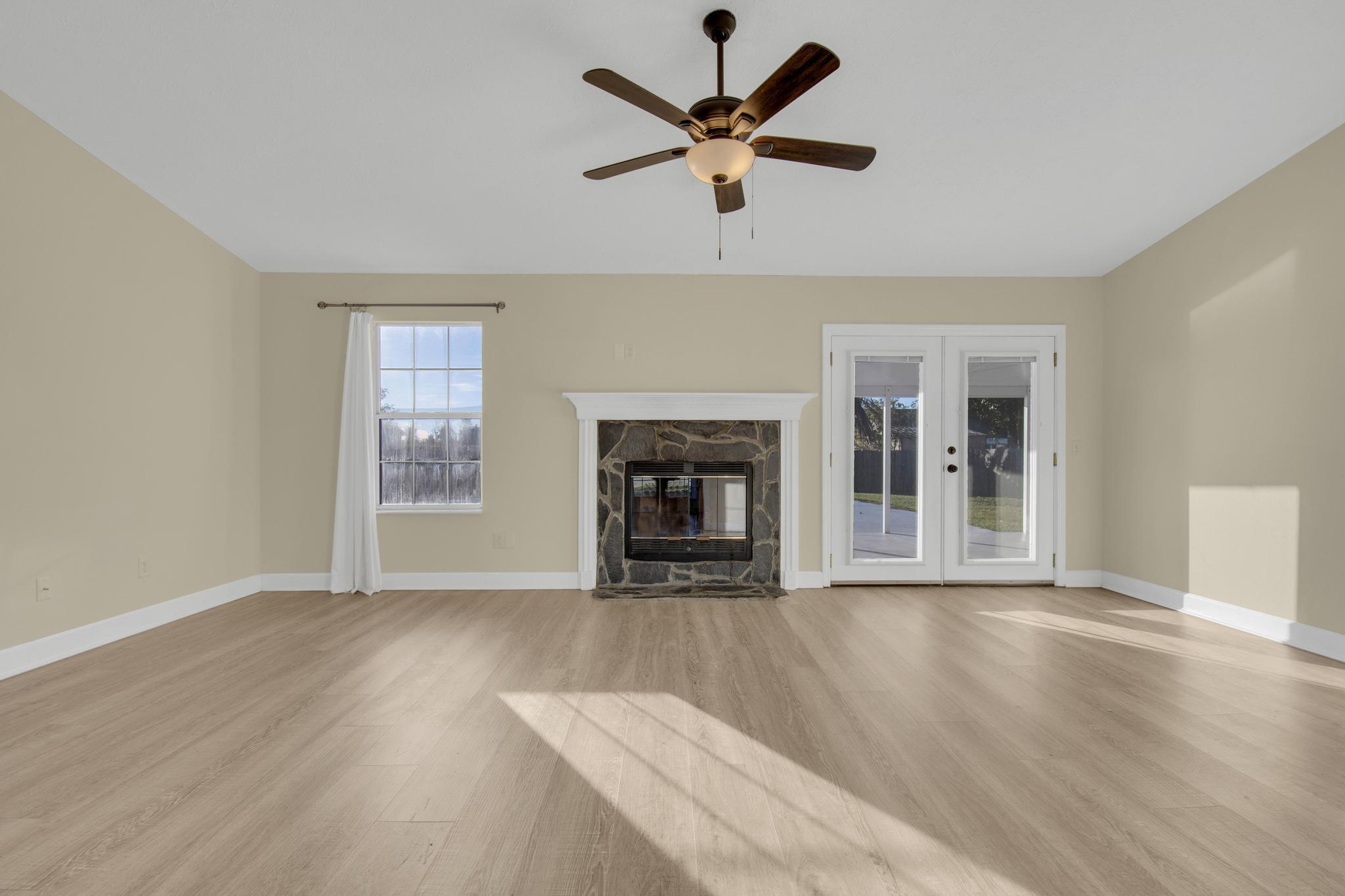 DERBY WOODS - Residential