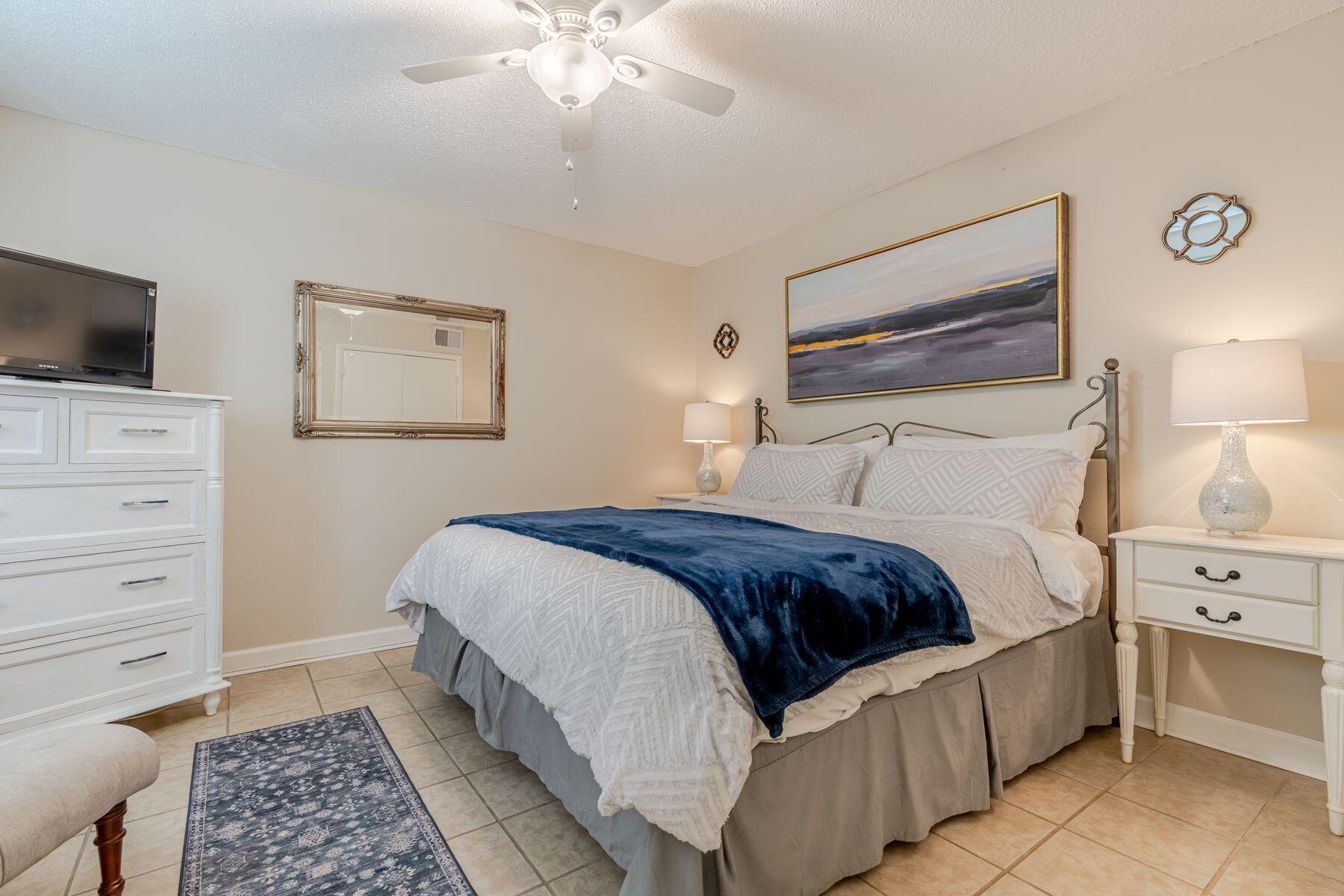 SEASCAPE CONDO GARDEN VILLA - Residential