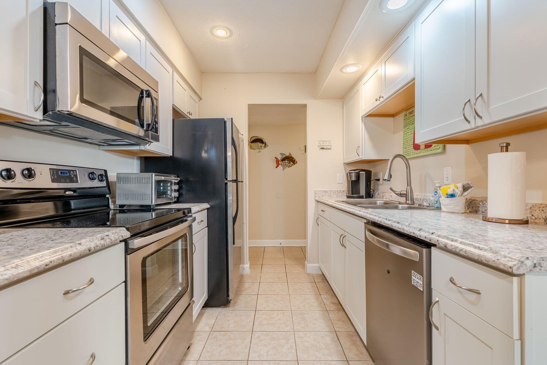 SEASCAPE CONDO GARDEN VILLA - Residential