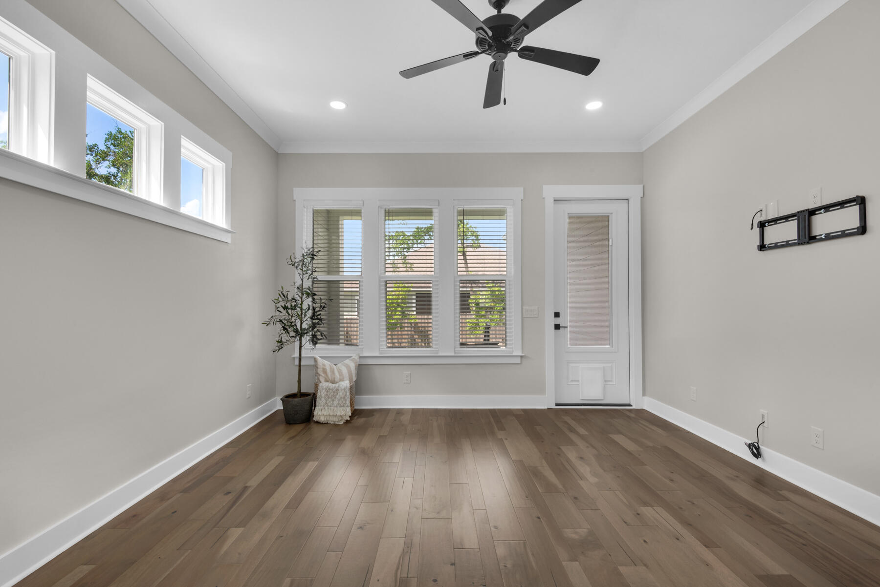 Deer Moss Creek - Residential