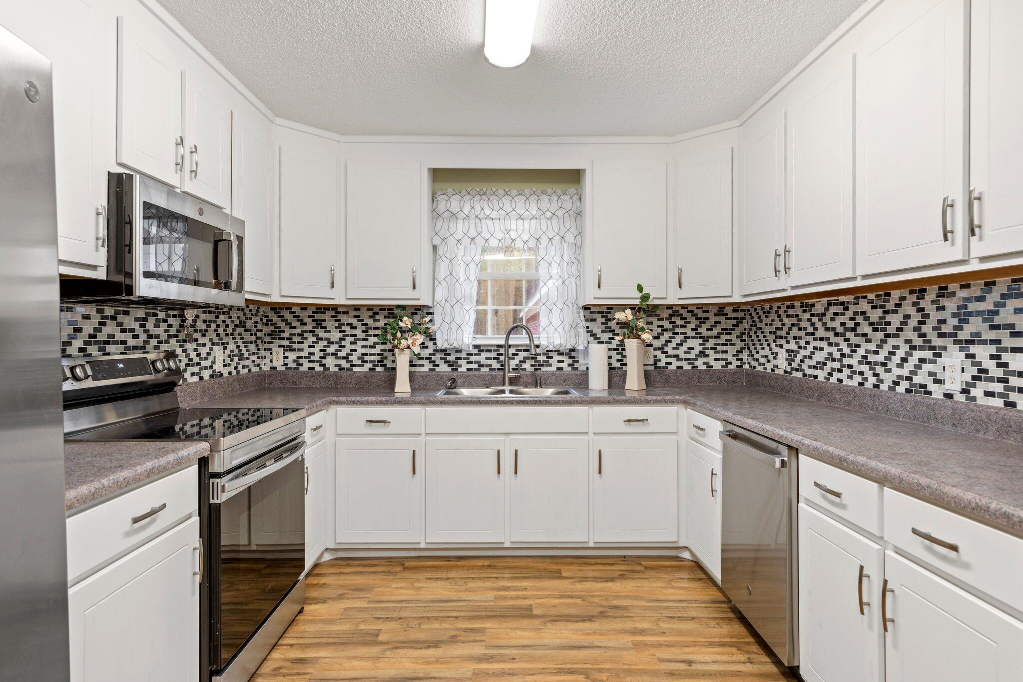 TALL TIMBERS ESTATES - Residential