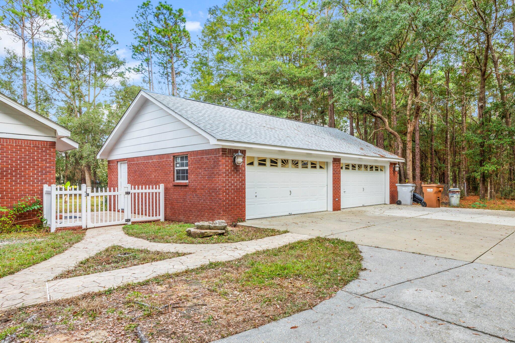 TALL TIMBERS ESTATES - Residential