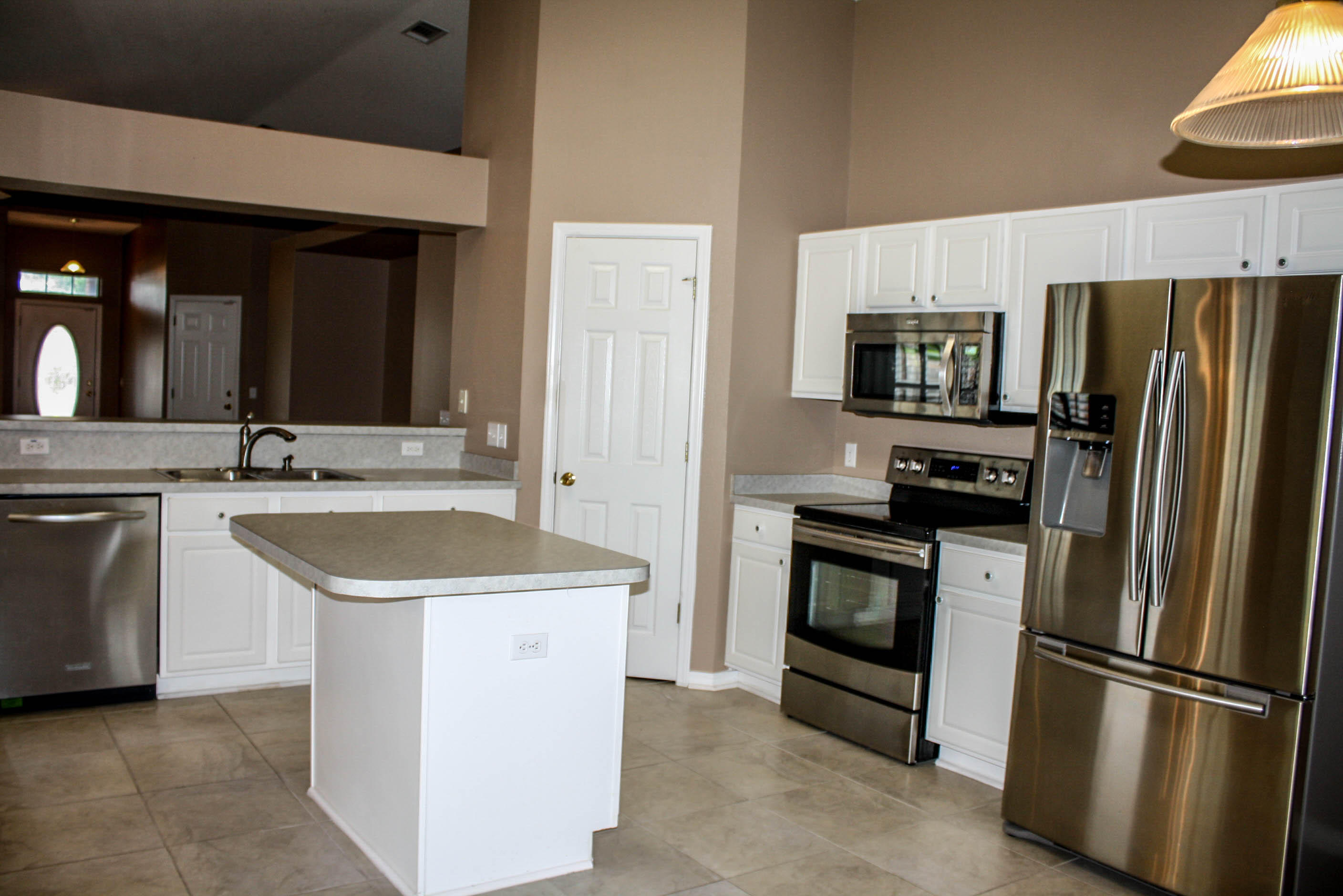 HIDDEN SHORES - Residential