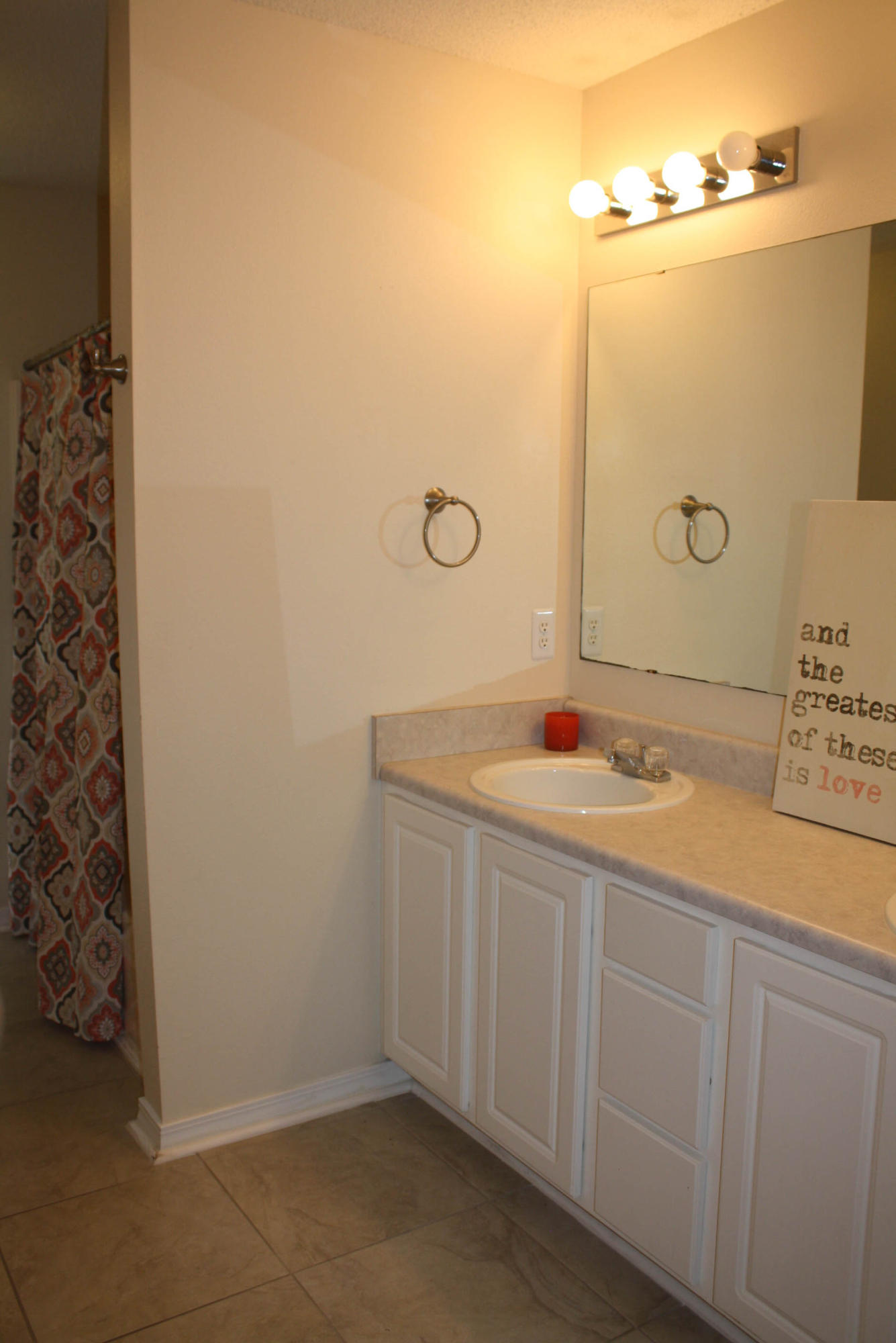 HIDDEN SHORES - Residential