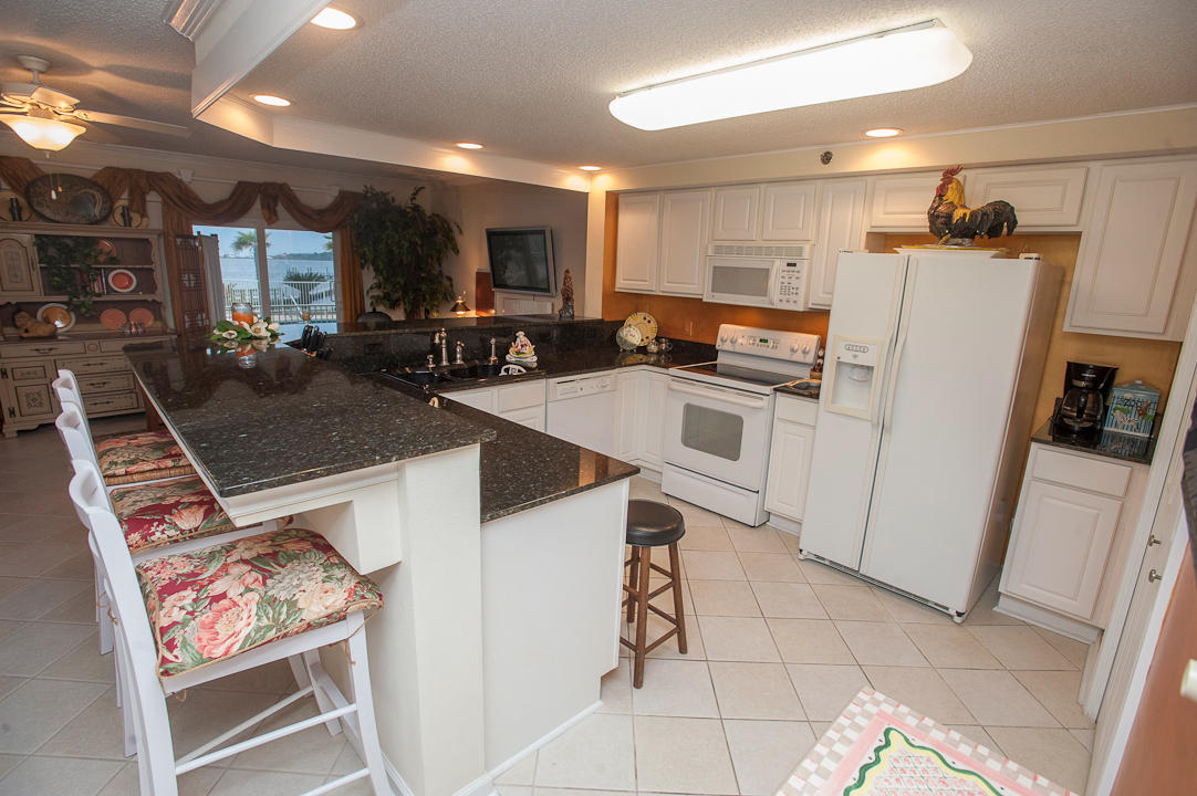 INTERCOASTAL POINTE - Residential